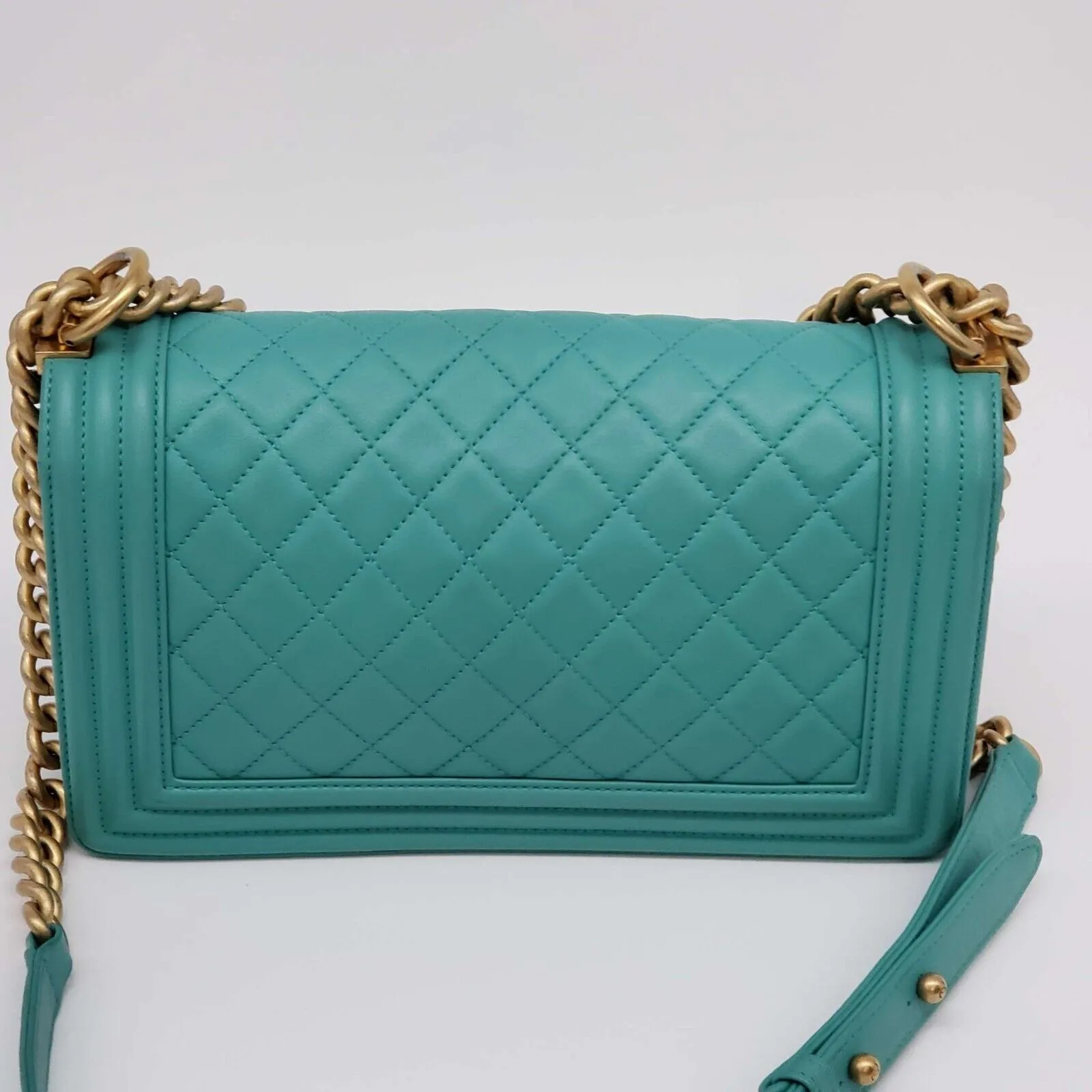 100% Authentic CHANEL Boy Green Leather Shoulder Bag 2650-080524