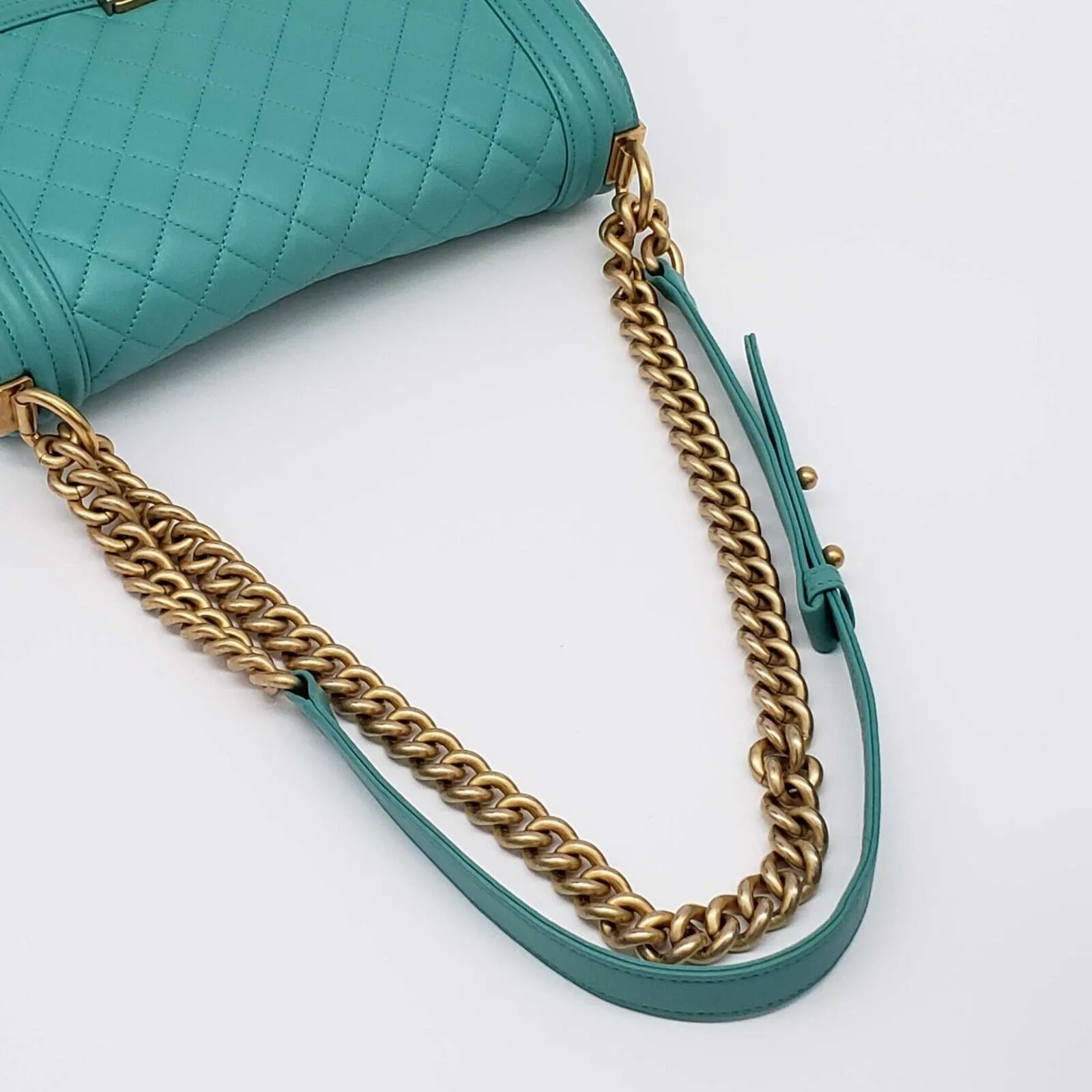 100% Authentic CHANEL Boy Green Leather Shoulder Bag 2650-080524
