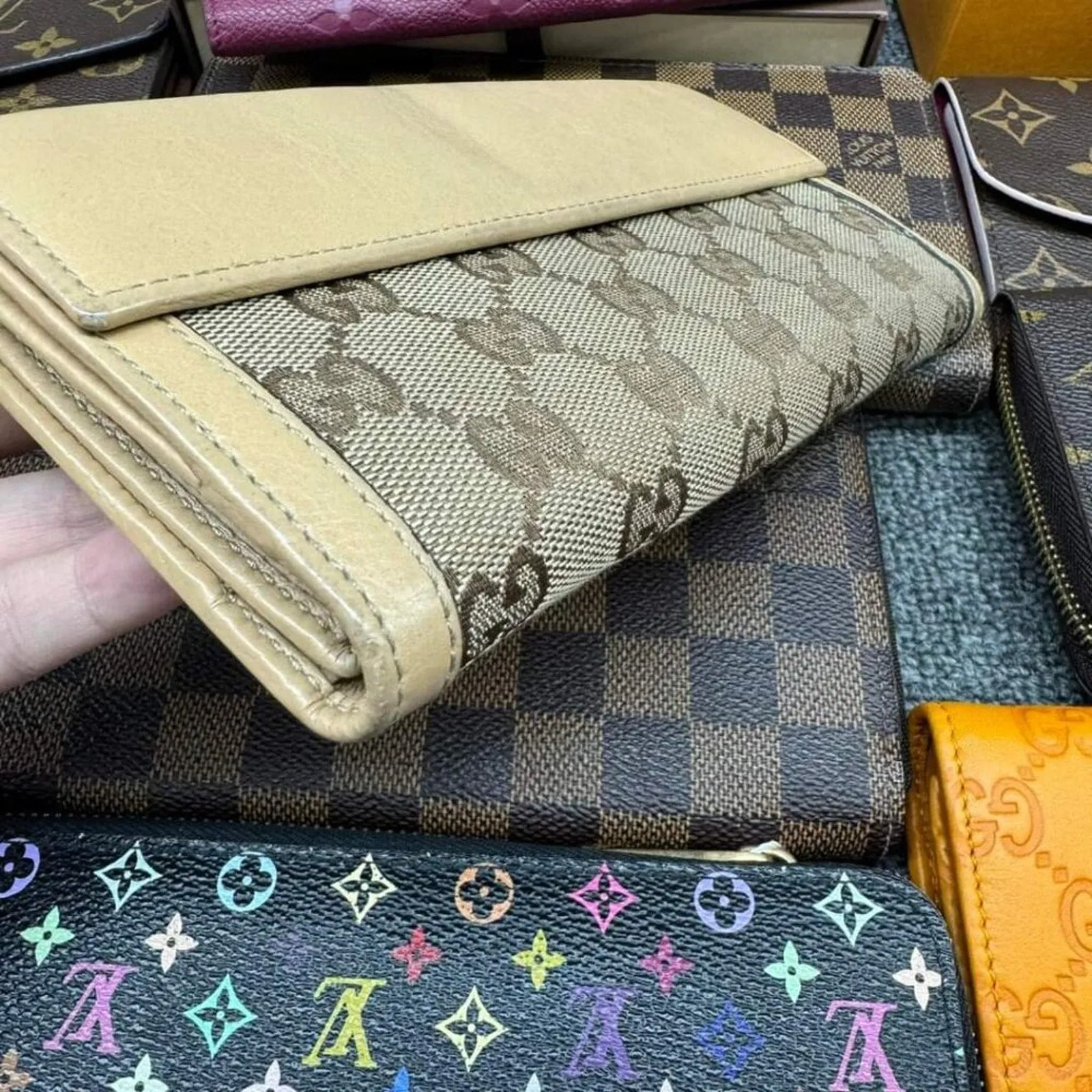 100% Authentic Gucci Leather Wallet