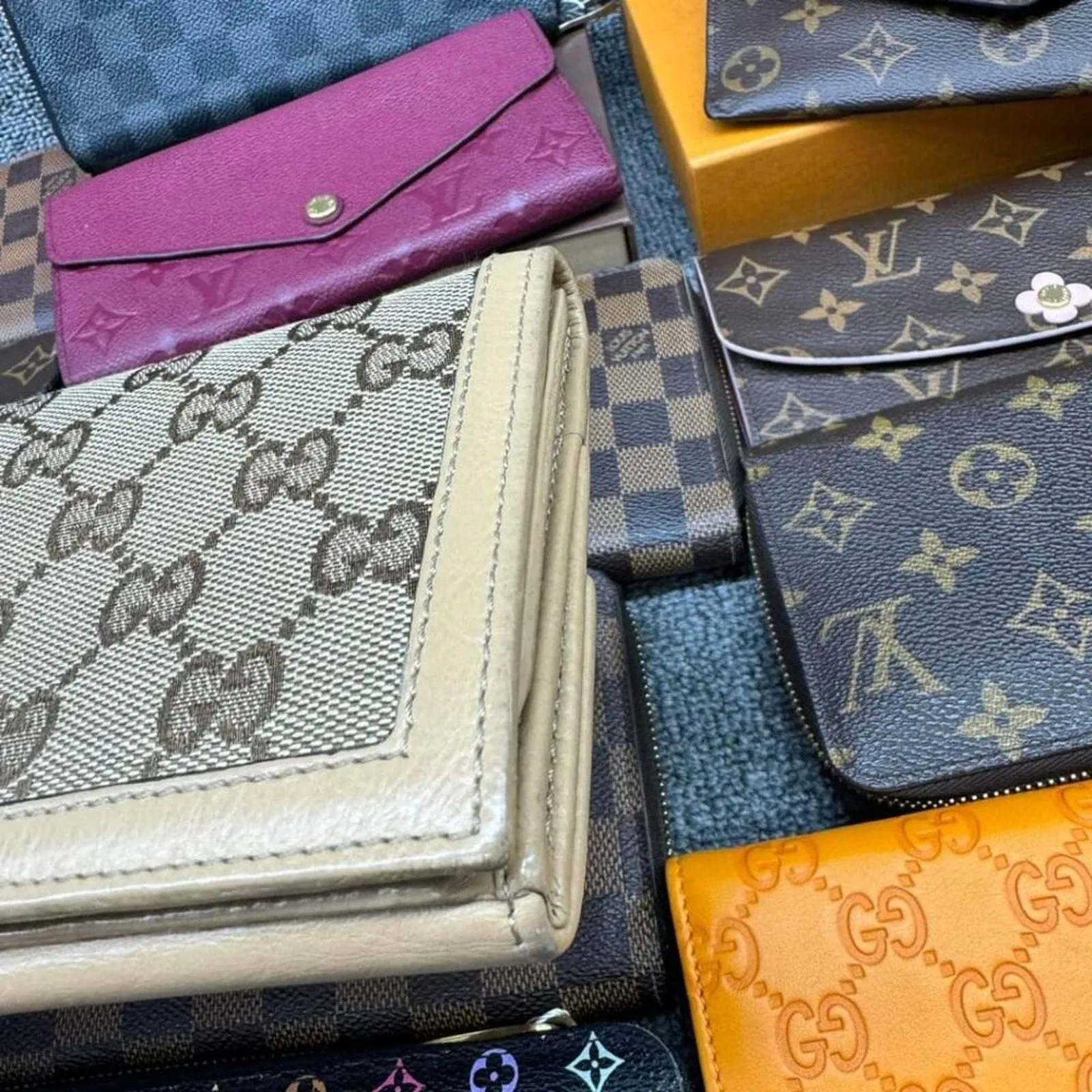 100% Authentic Gucci Leather Wallet