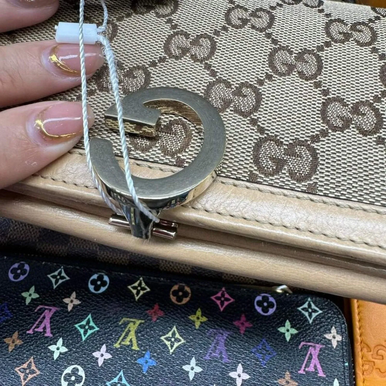 100% Authentic Gucci Leather Wallet