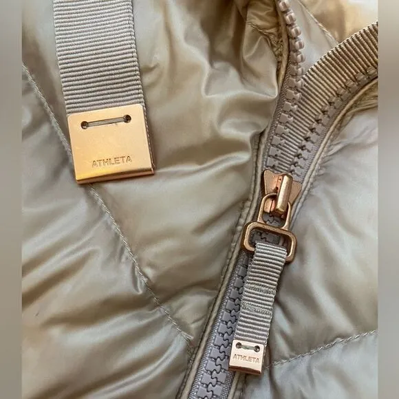 Athleta Banner Peak Down Vest in Nouveau Rose, SZ XS