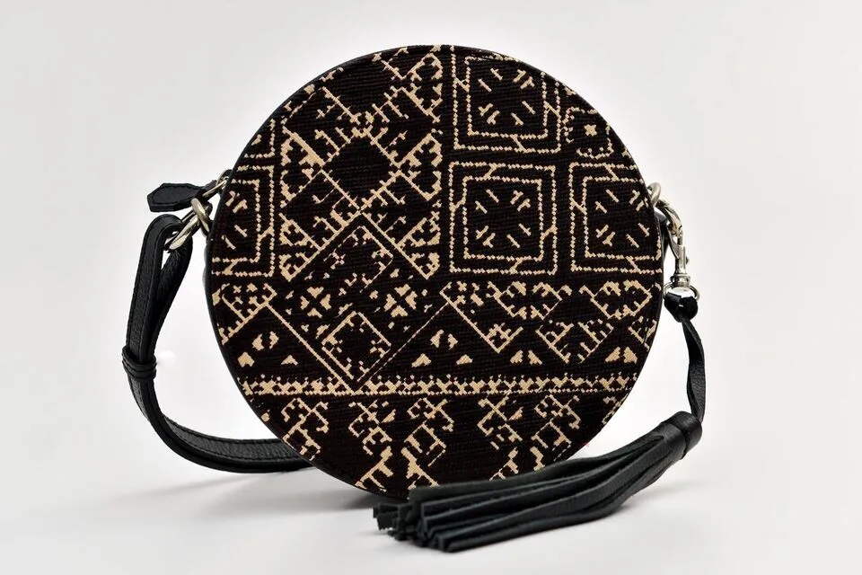 Batool Circle Bag Black
