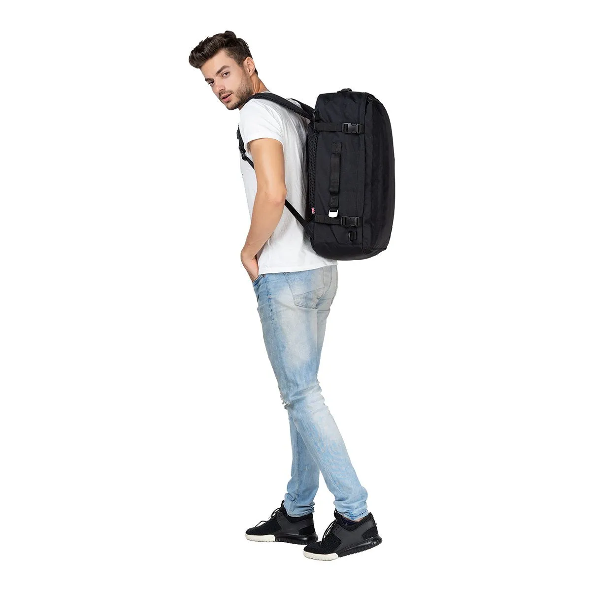 CabinZero Classic Plus 42L (Absolute Black)