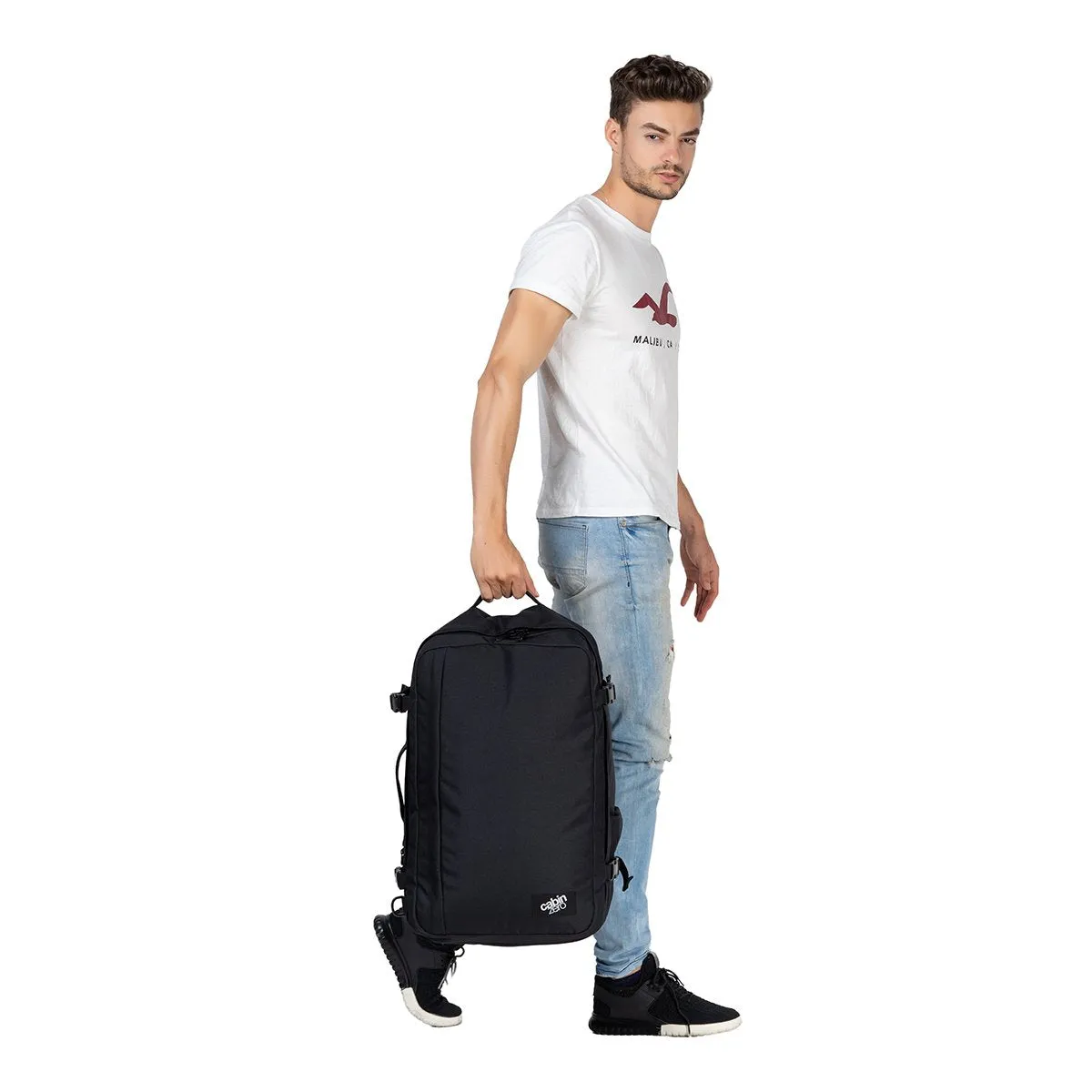 CabinZero Classic Plus 42L (Absolute Black)
