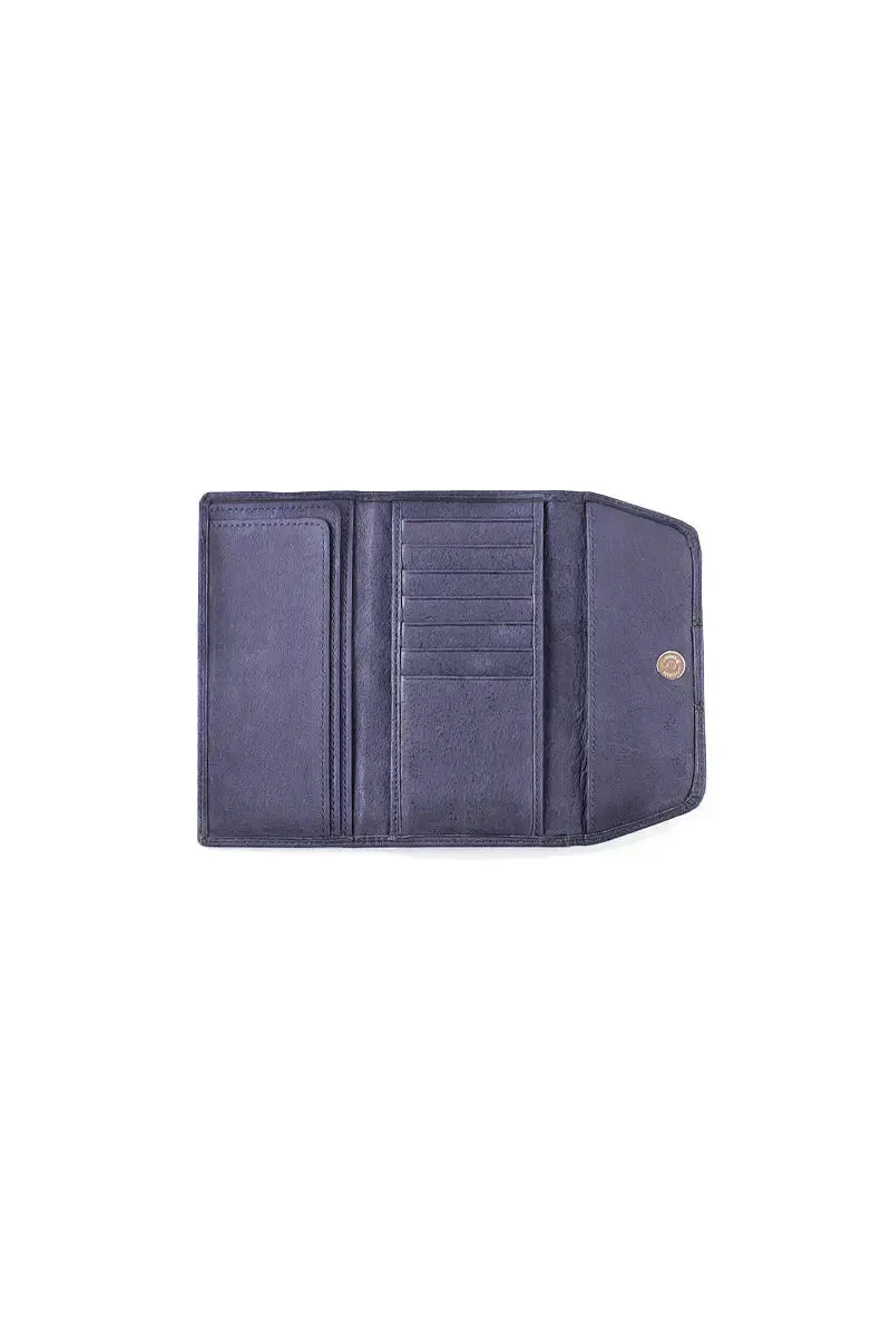 Carmin Muskox Woman Wallet