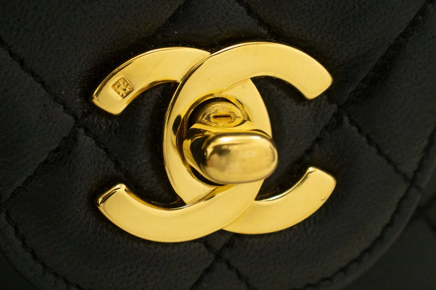 CHANEL Vintage Classic Double Flap Small Chain Shoulder Bag Black m92