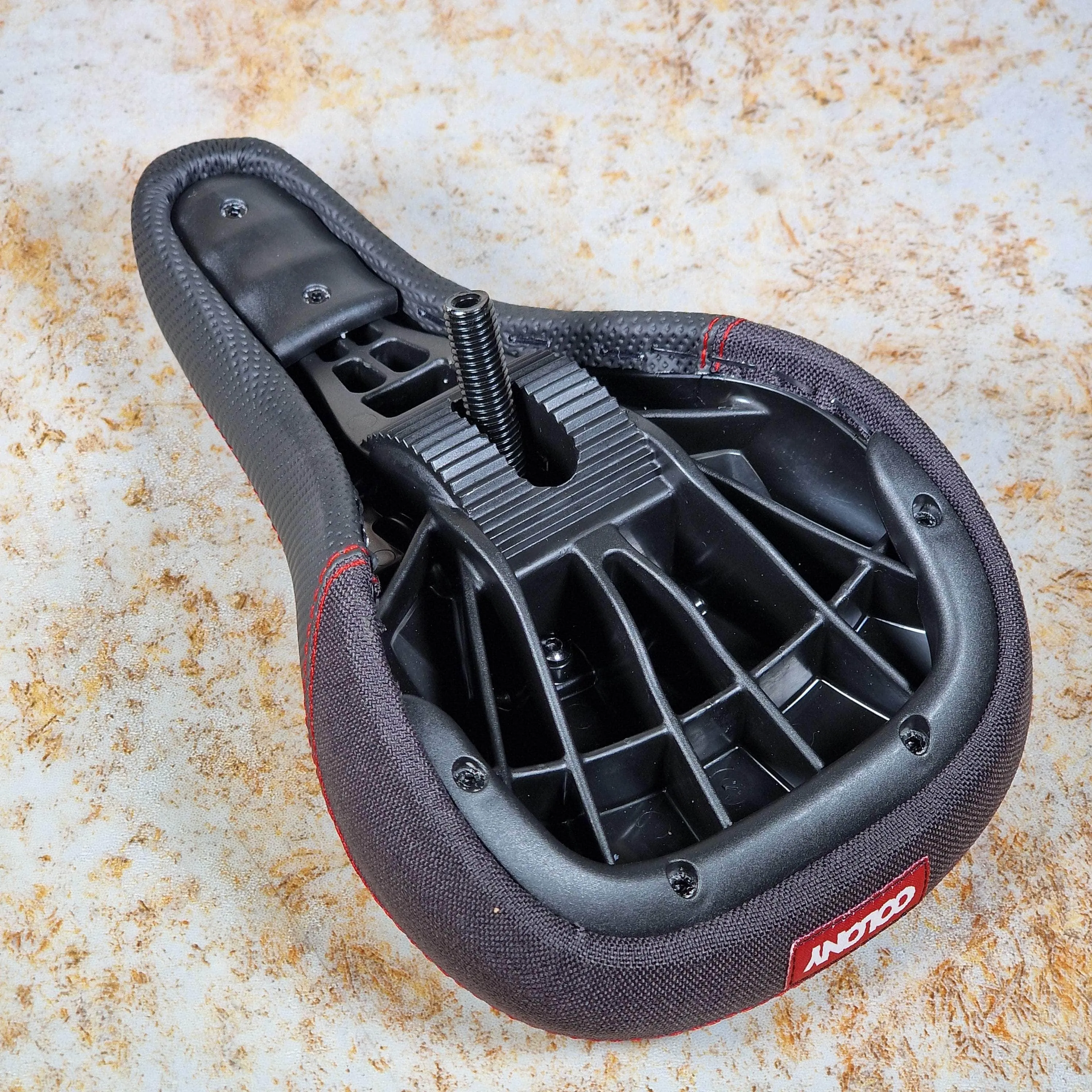 Colony Blaster Fat Pivotal Seat