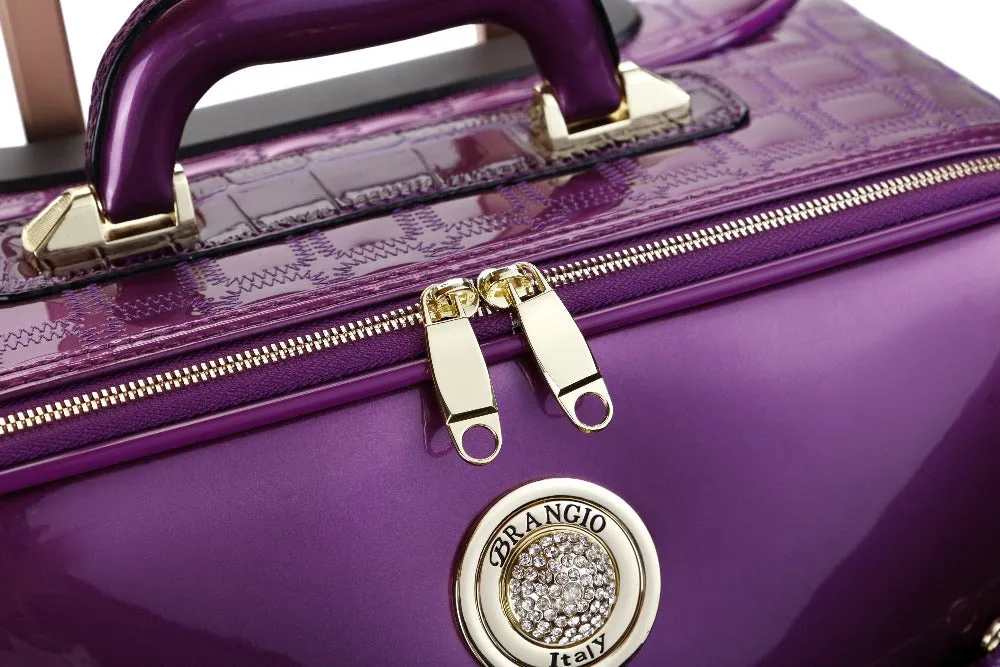 Crystal Moon Stunnin’ Luggage with Spinner Wheels [KWL8899]
