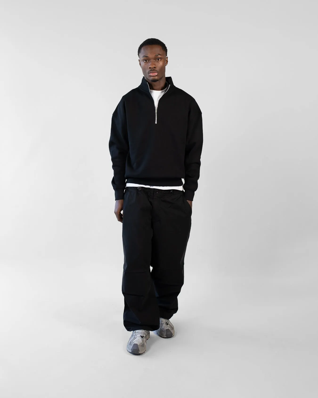 Drop Shoulder 1/4 Zip - Black