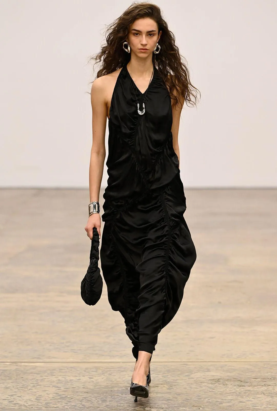 ELEMENTAL RUCHED BAG | BLACK