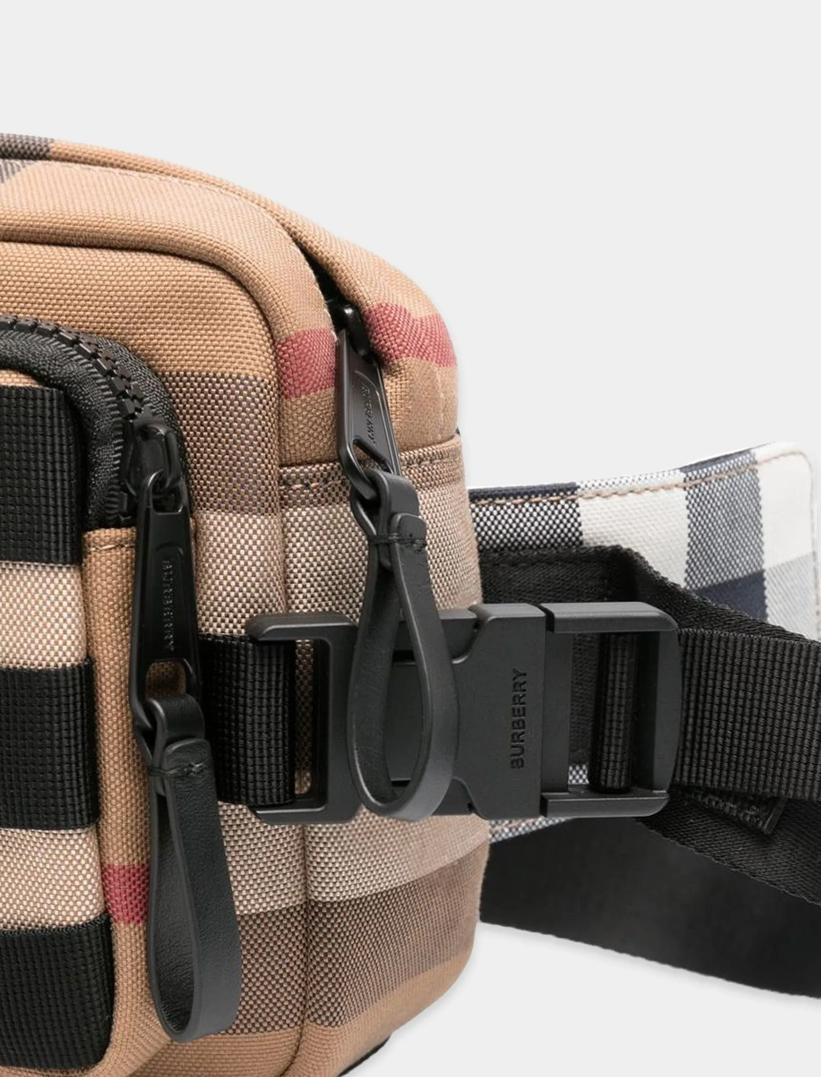 EXAGERRATED CHECK PADDY BUMBAG