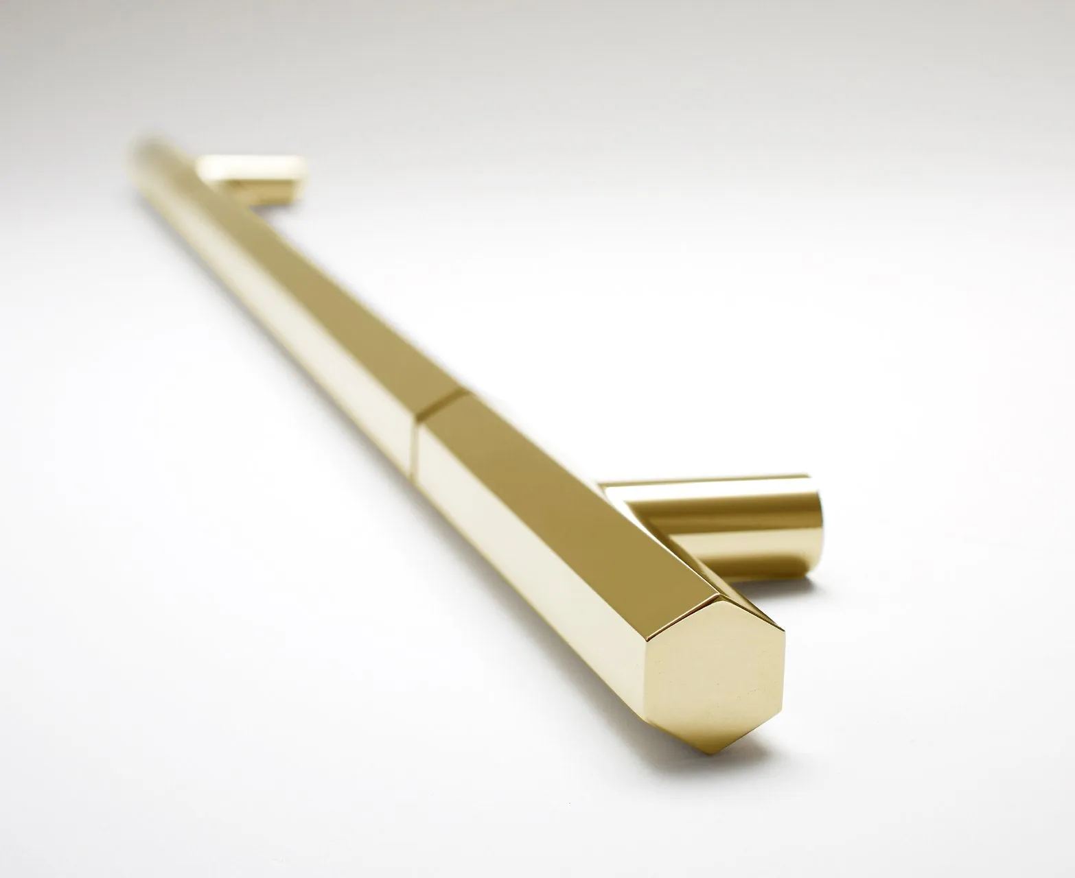 Facet-01L18 Handle