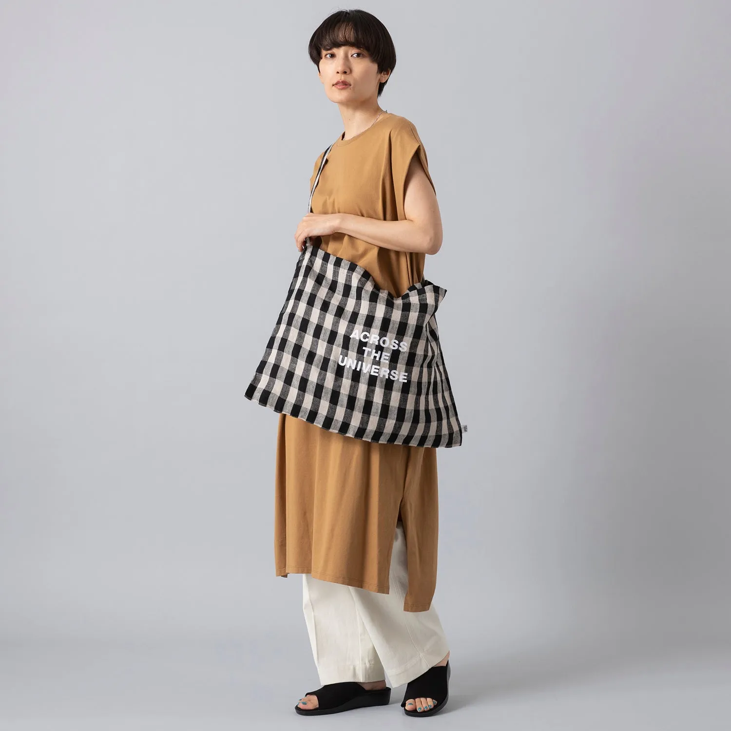 F.I.L | フィル　Linen Print Shoulder Bag