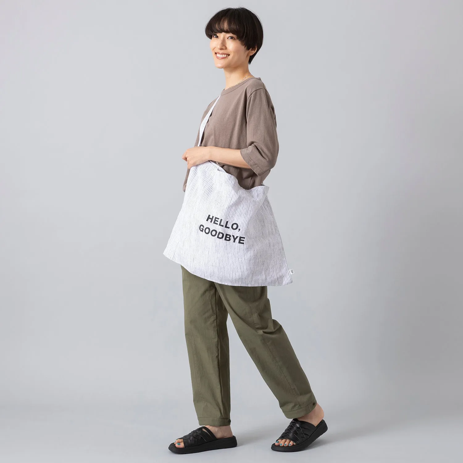 F.I.L | フィル　Linen Print Shoulder Bag