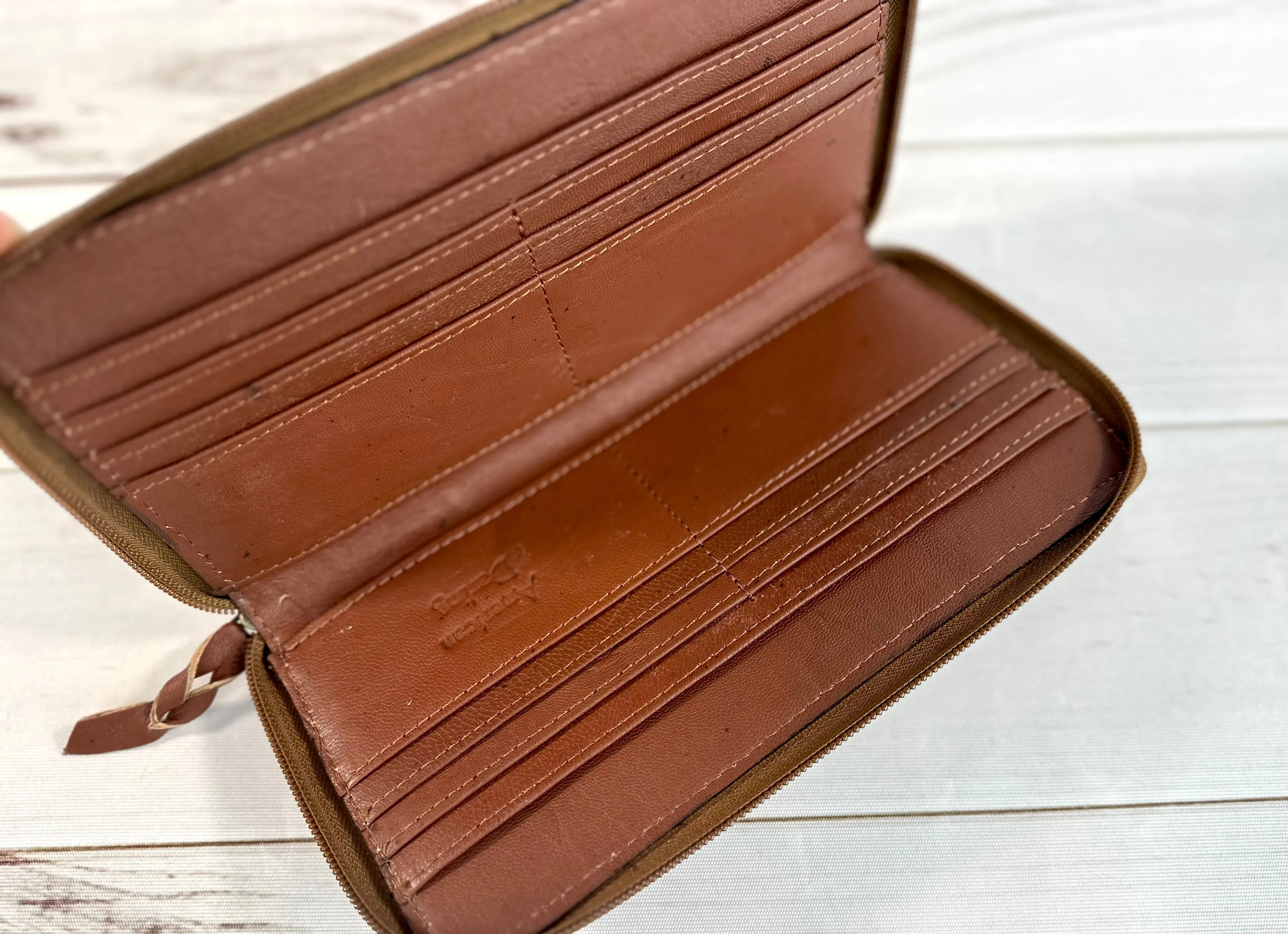 Floral Tooled Leather Buckstitch Zipper Wallet