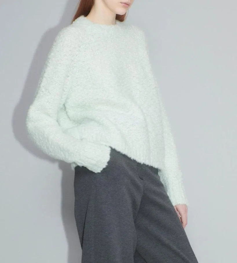 Fluffy Wick-Yarn Pullover
