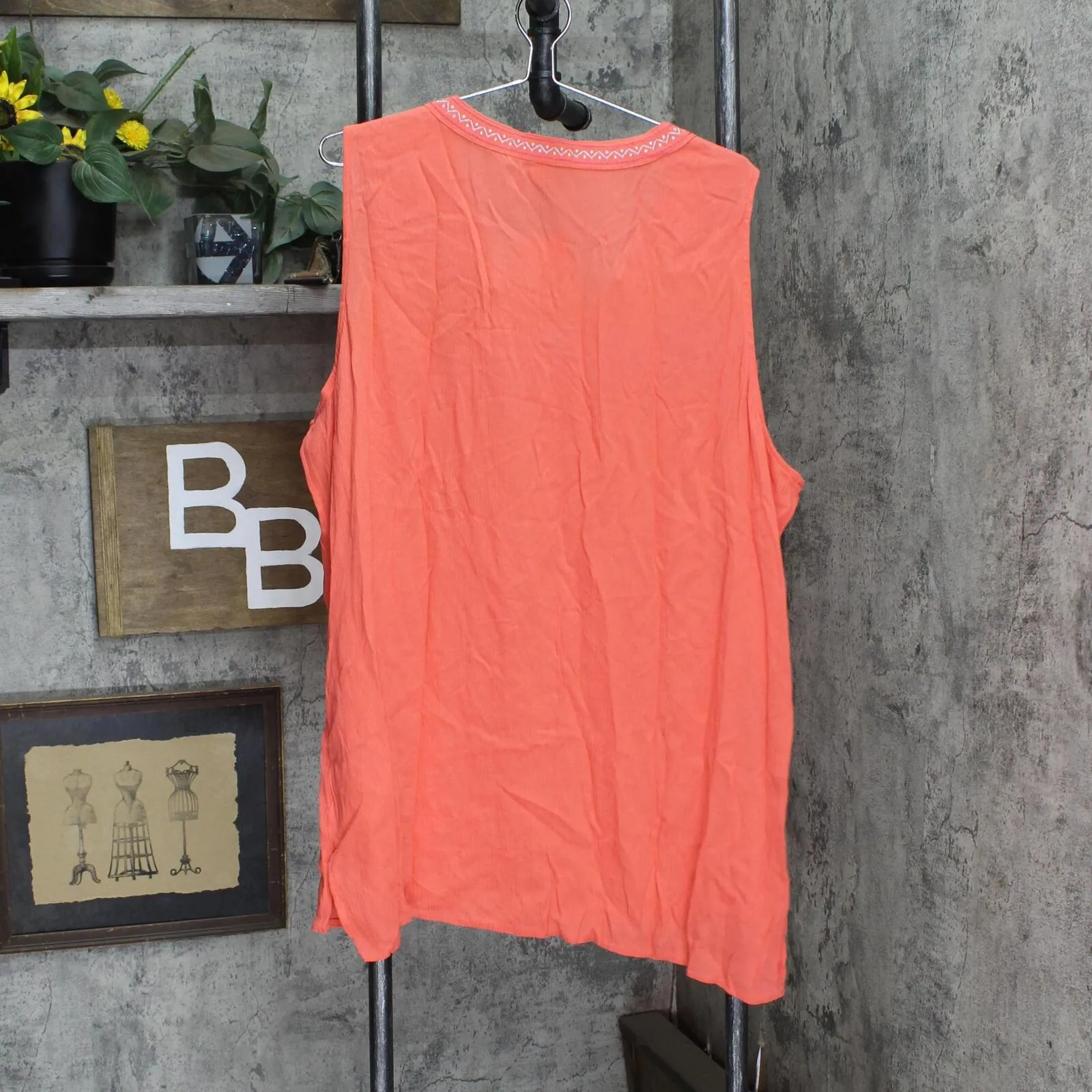Fourteenth Place Womens Woven Embroidered Sleeveless Blouse Shirt Top 2395-9