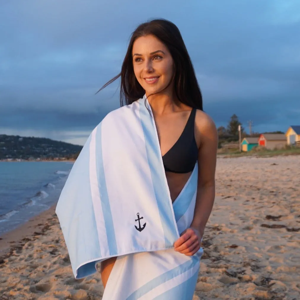 Giant Lightweight Quick Dry Beach Towel With Pockets - Perfect Travel Gift