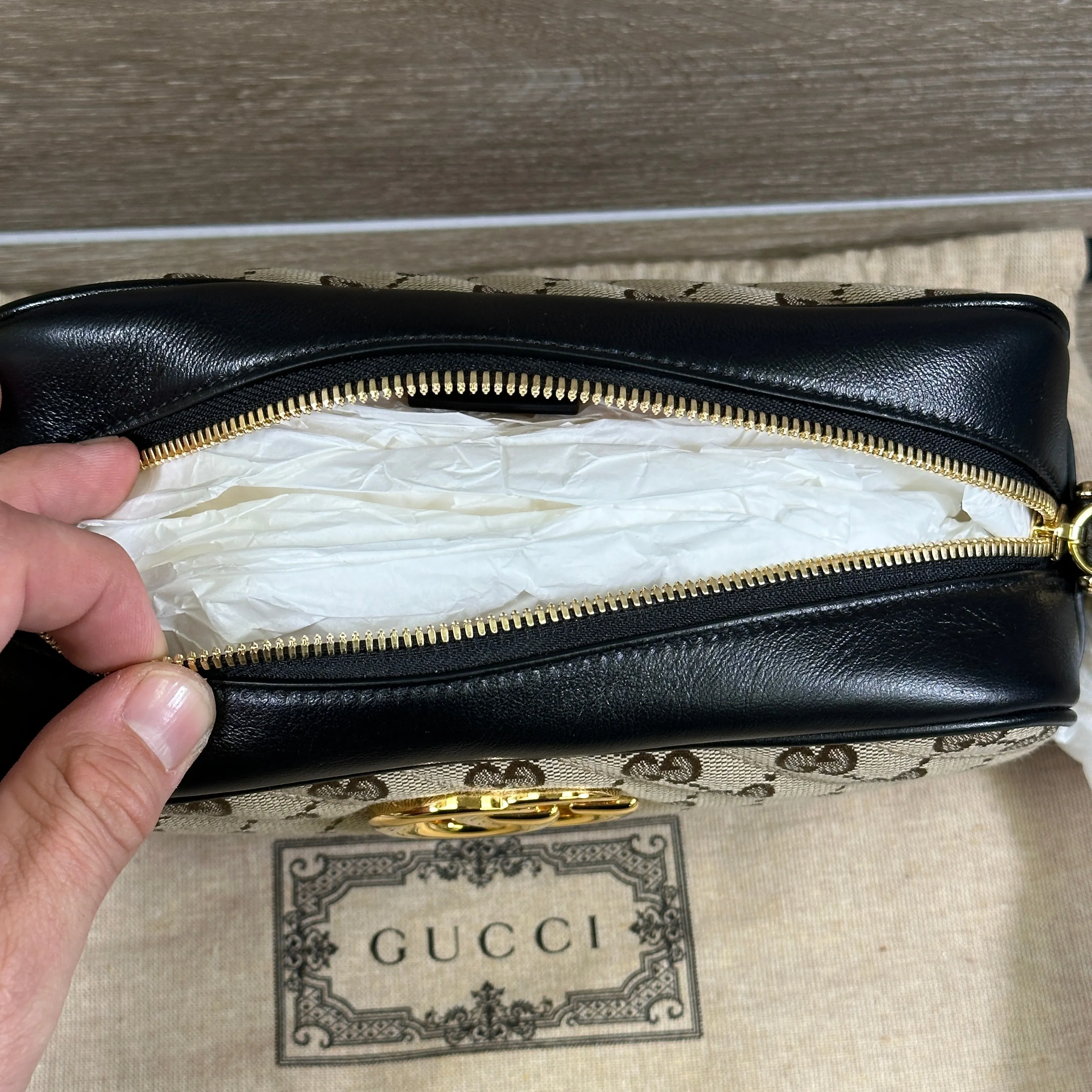 Gucci Canvas GG Marmont Crossbody Shoulder Bag - Black