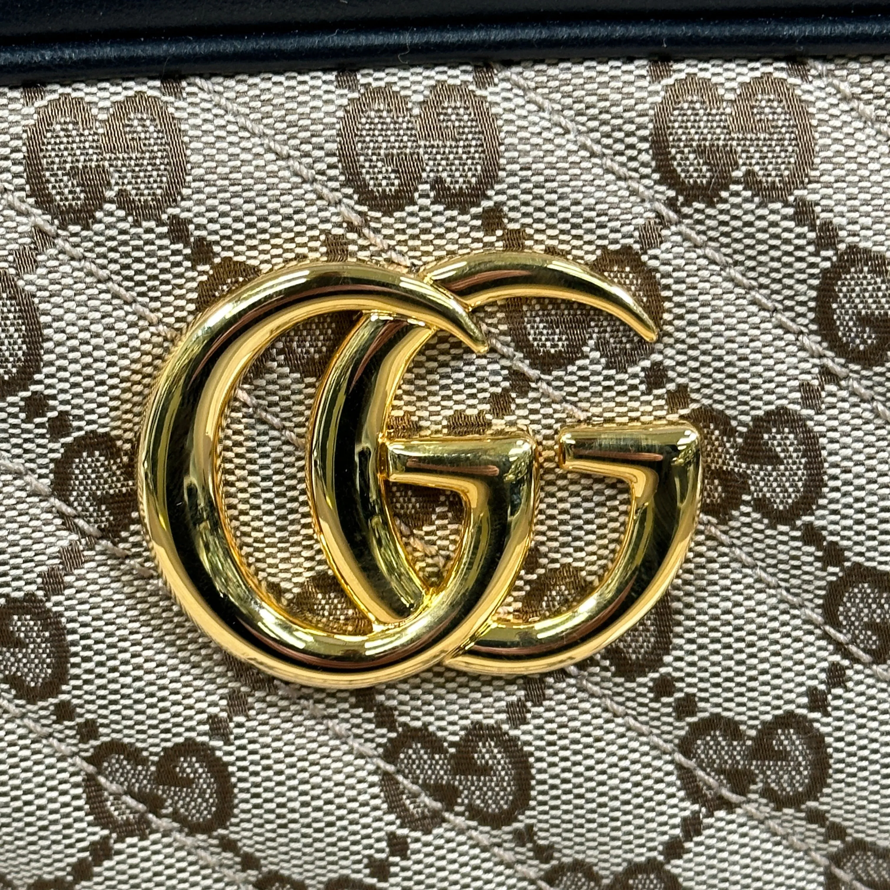 Gucci Canvas GG Marmont Crossbody Shoulder Bag - Black
