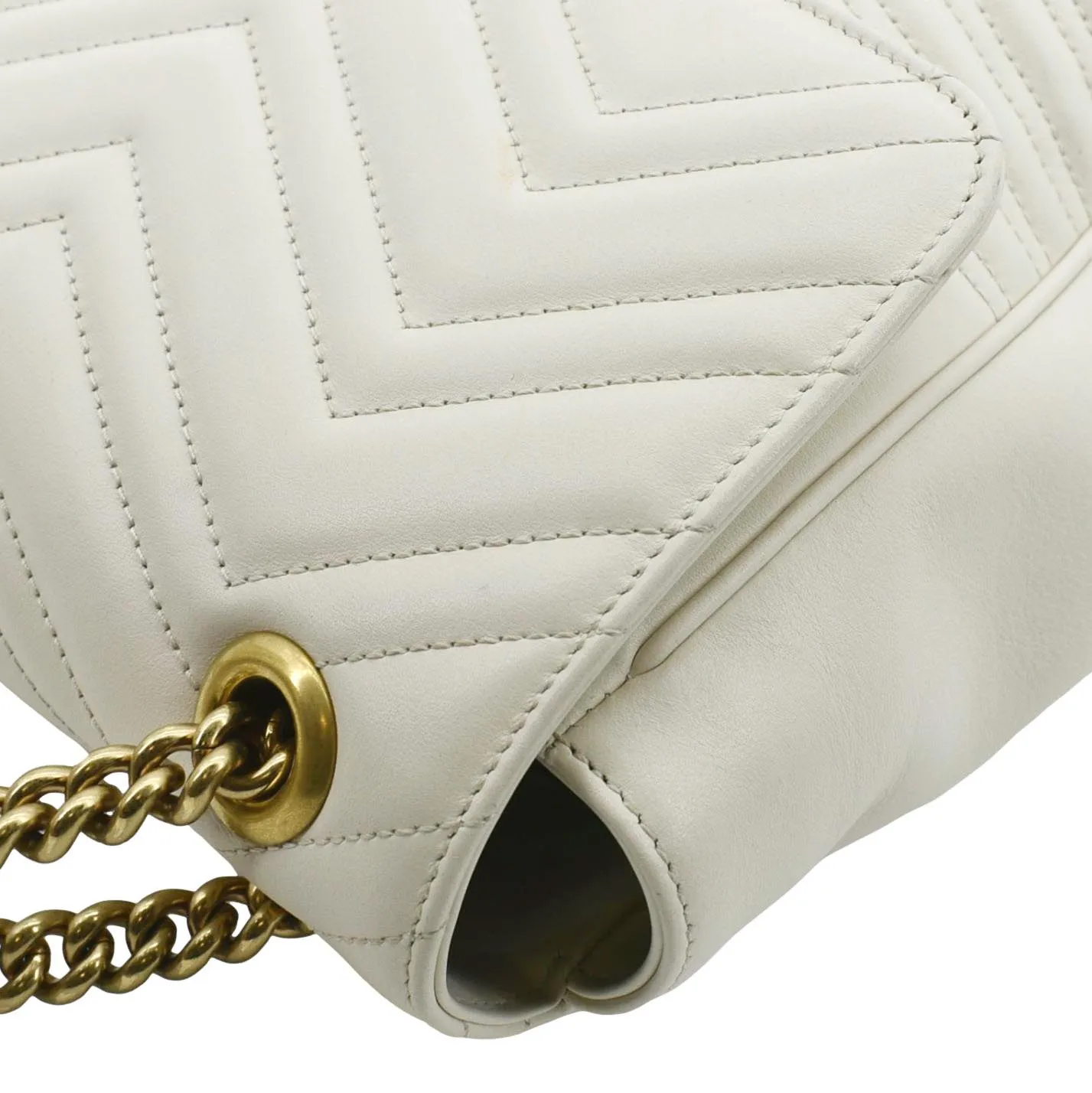 GUCCI  GG Marmont Large Matelasse Leather Shoulder Bag White 498090