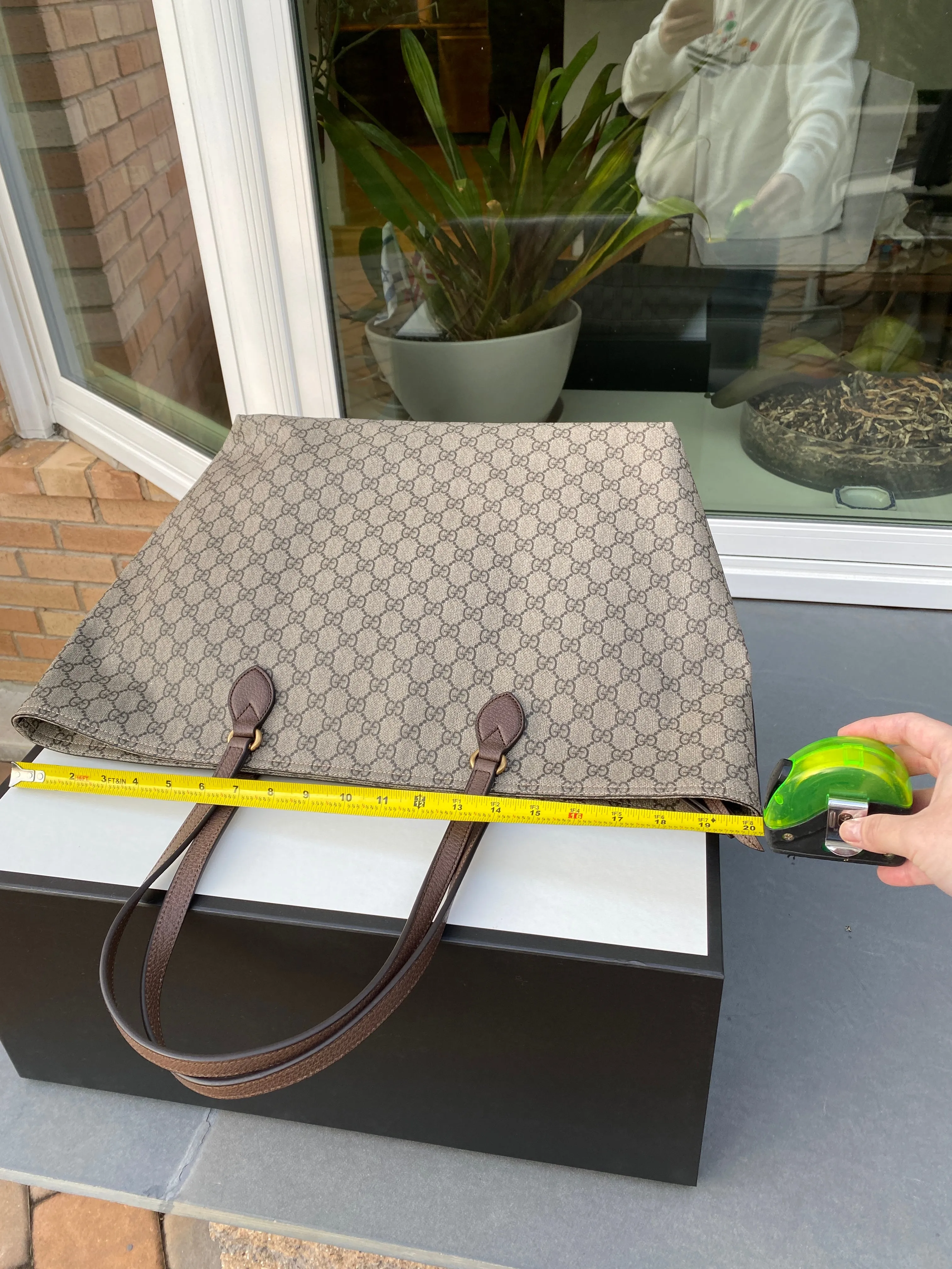 Gucci Interlocking GG Supreme Tote