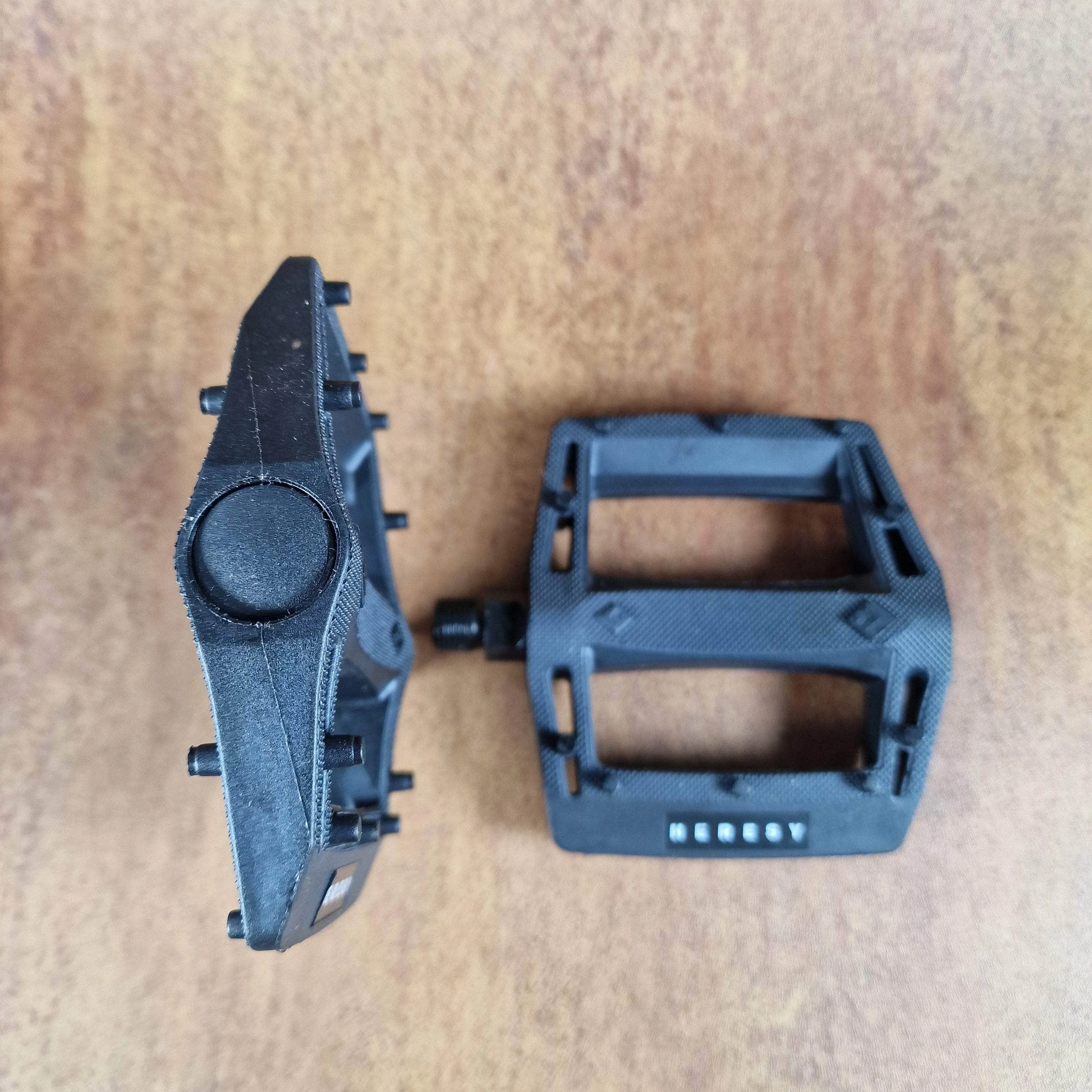 Heresy Arrows Pedals