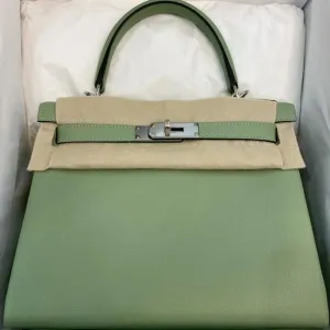 Hermès Kelly 28 Vert Criquet Evercolor Palladium Hardware PHW
