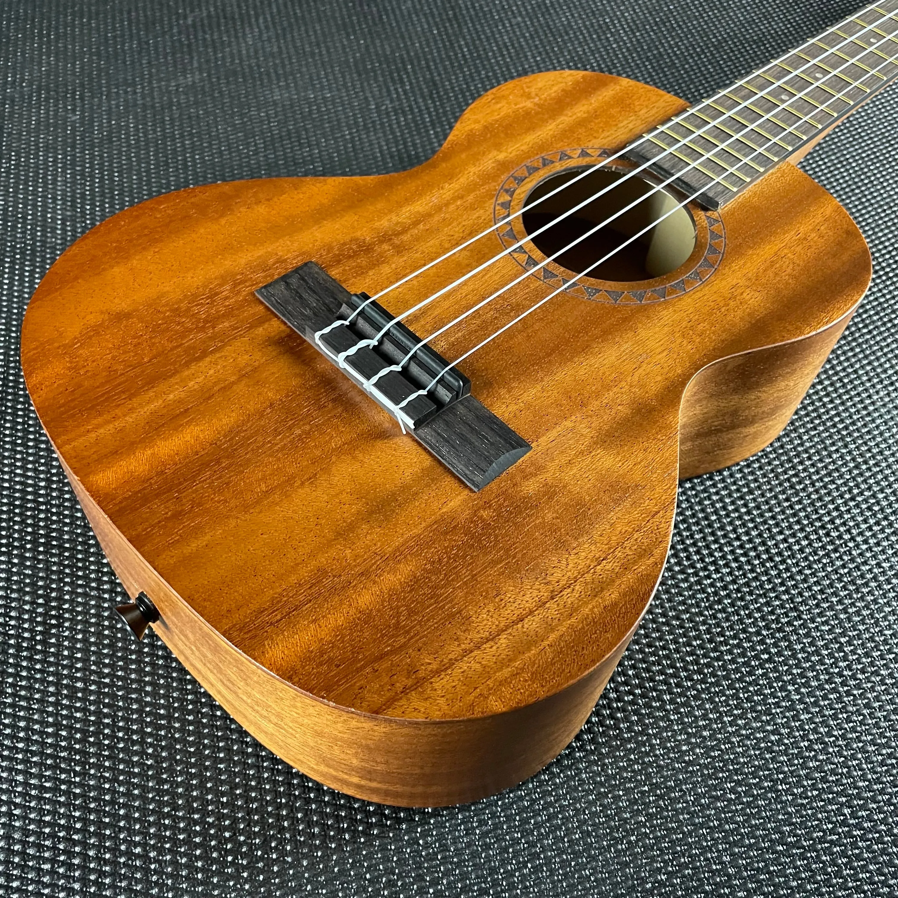 Kala Mandy Harvey Learn To Play Signature Series Tenor Ukulele