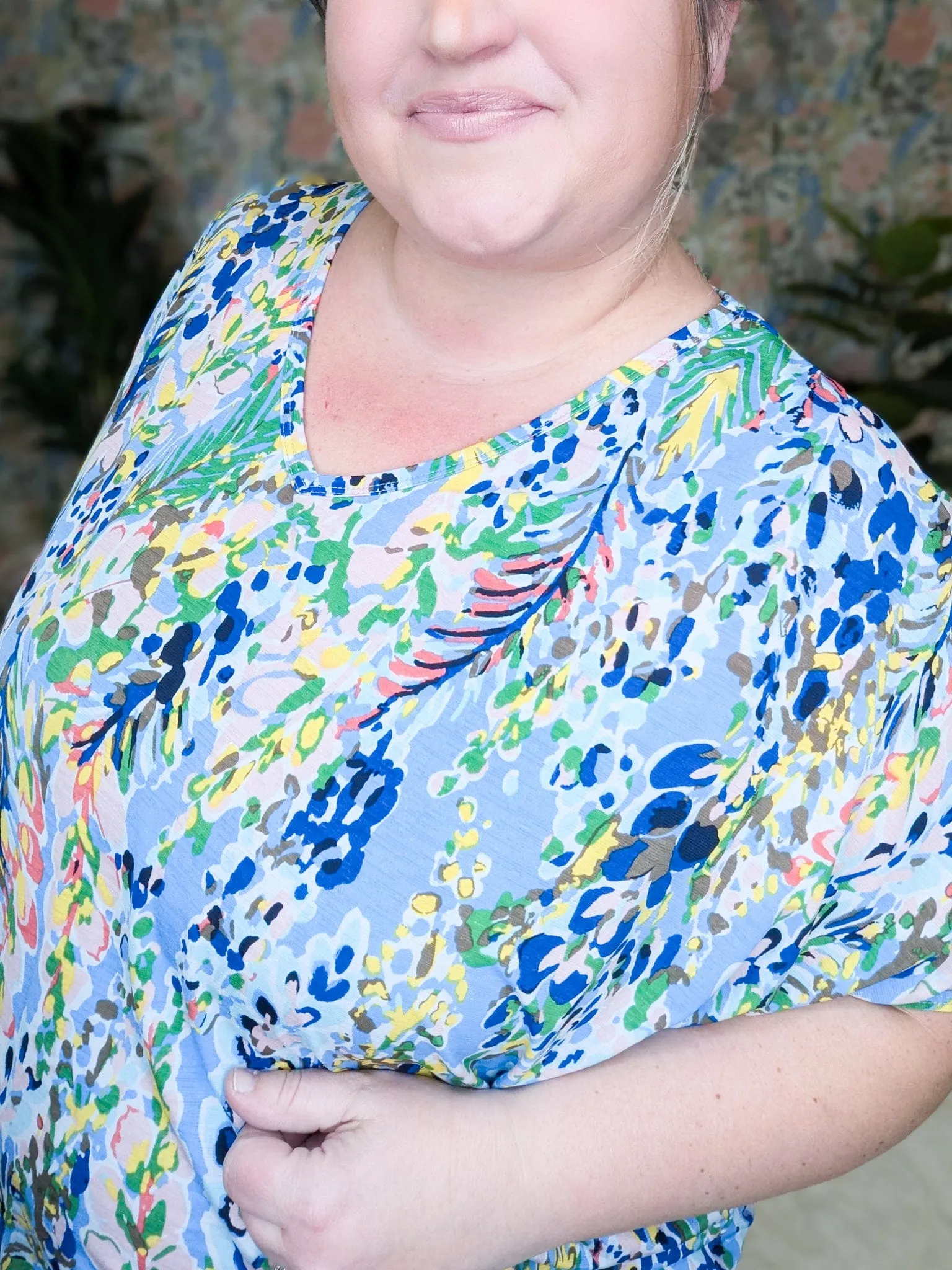 Kayse Vneck Dolman Short Sleeve in Bright Botanicals (3 colors)