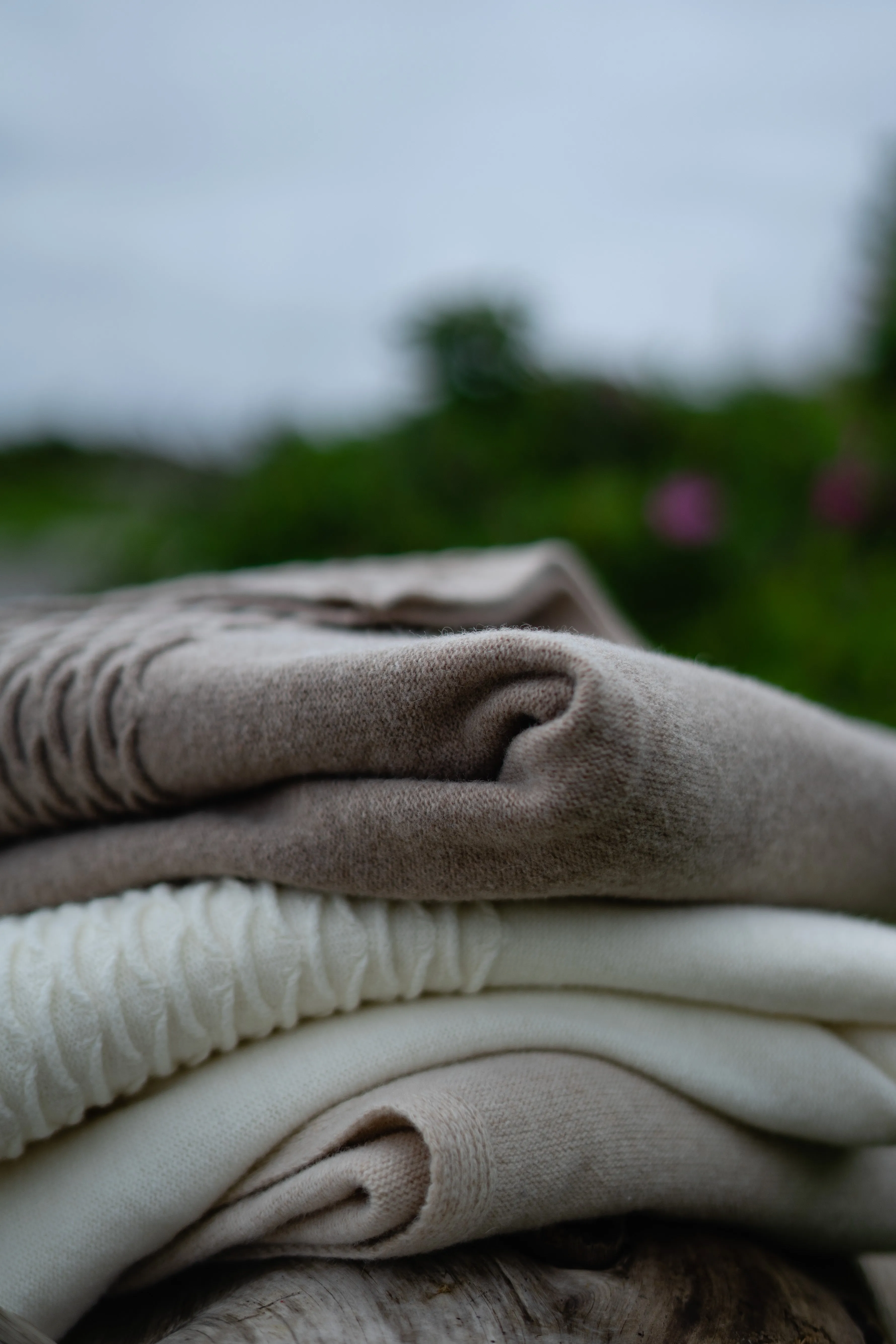 Knit Scallop Throws