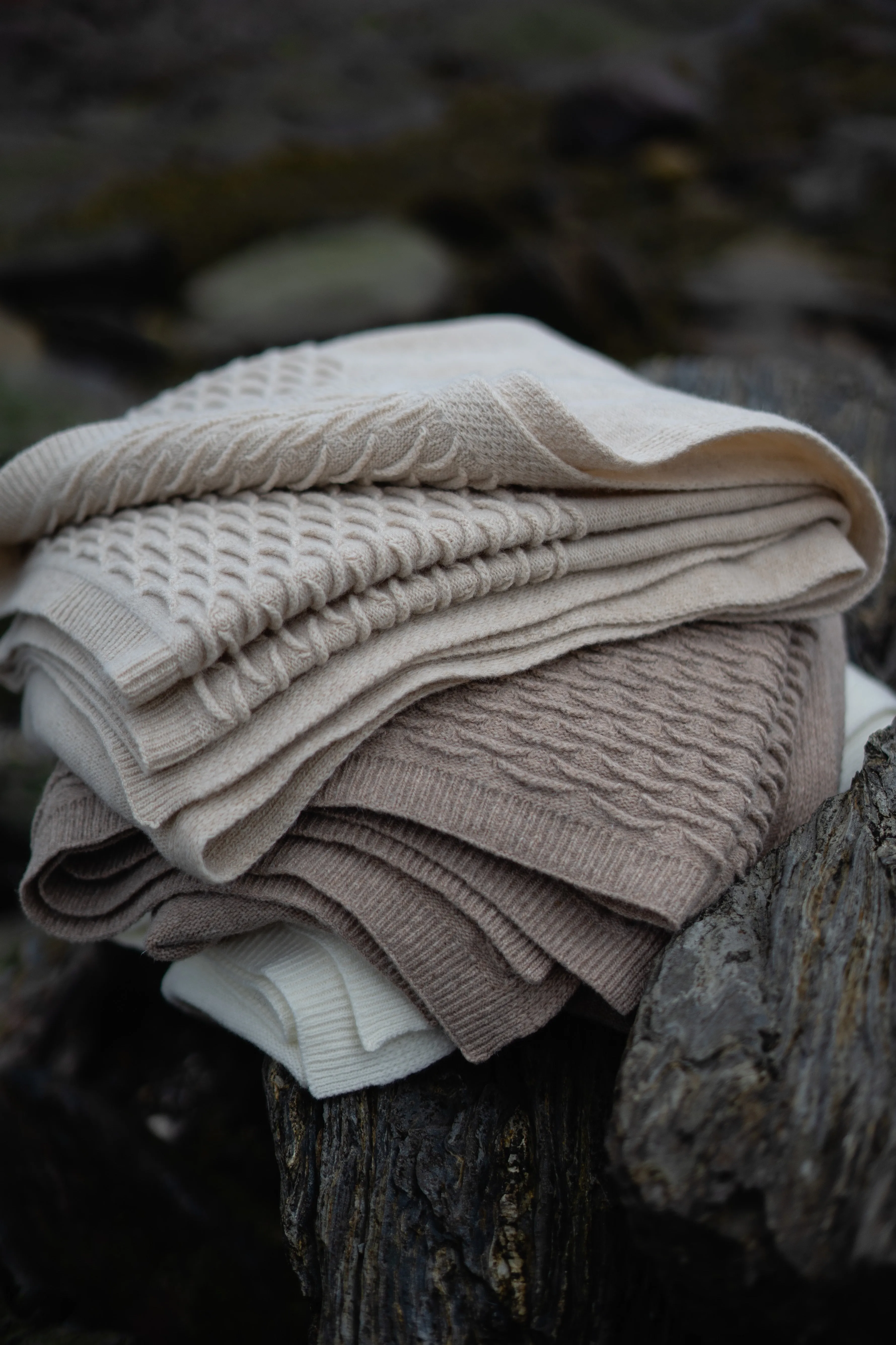 Knit Scallop Throws