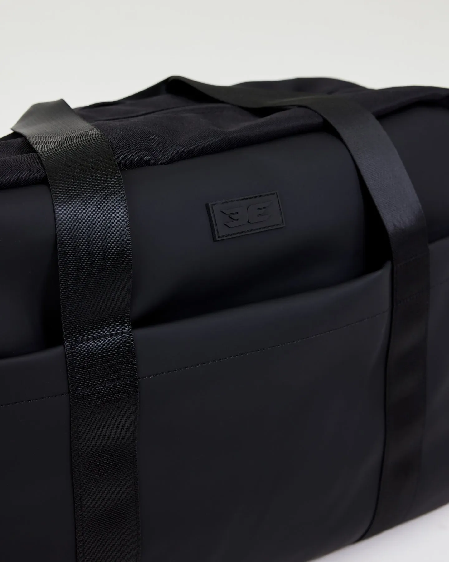 Large Essentials Bag - Black