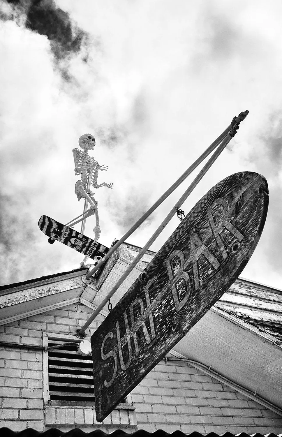 lee's surf bar