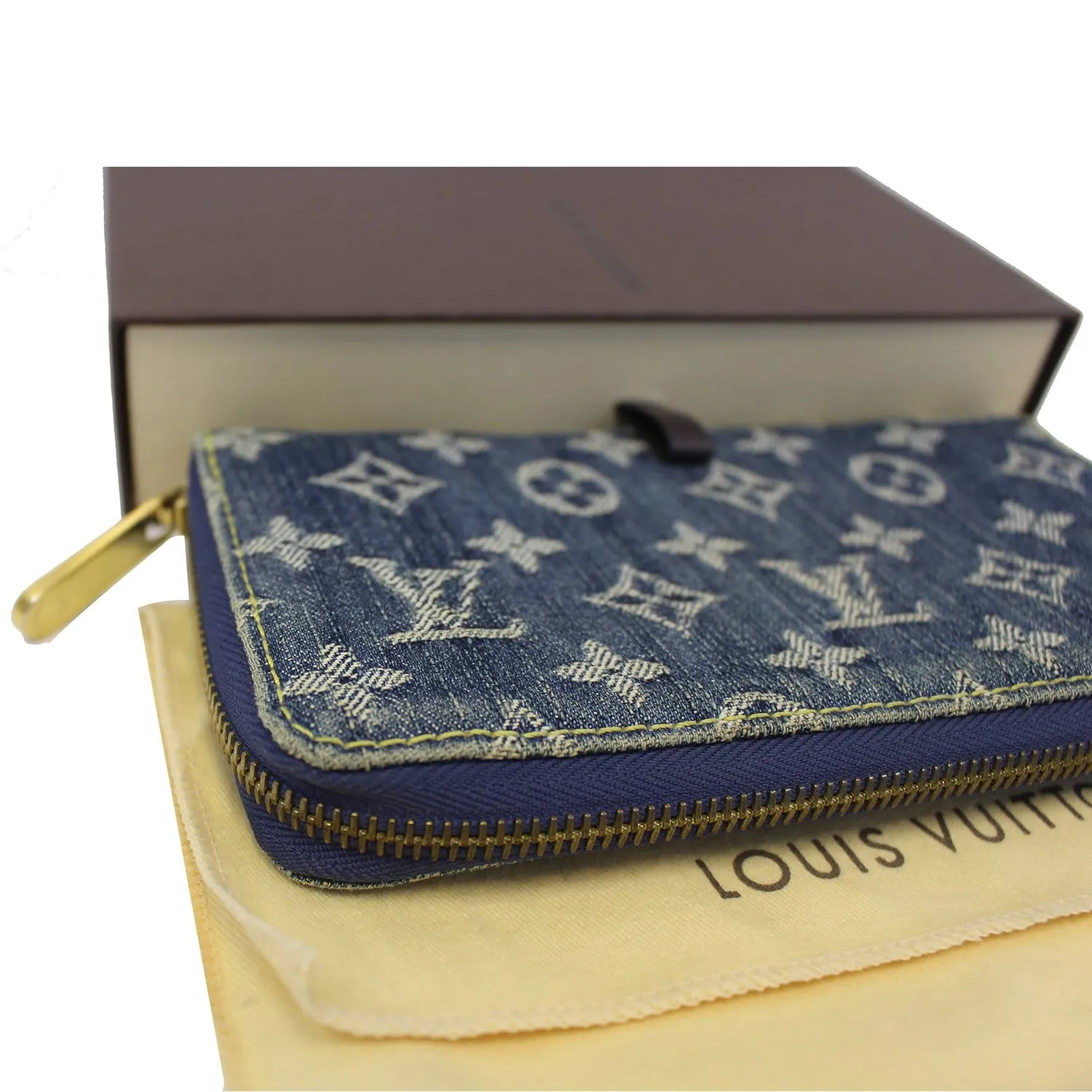 LOUIS VUITTON Blue Denim Monogram Zippy Wallet