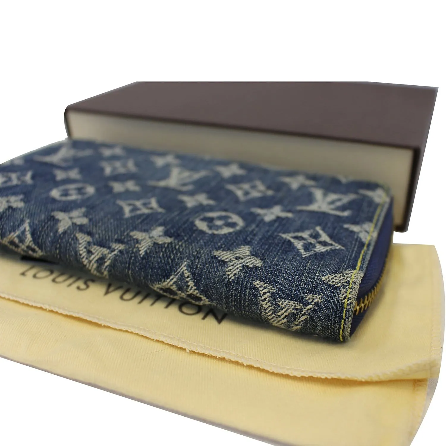 LOUIS VUITTON Blue Denim Monogram Zippy Wallet