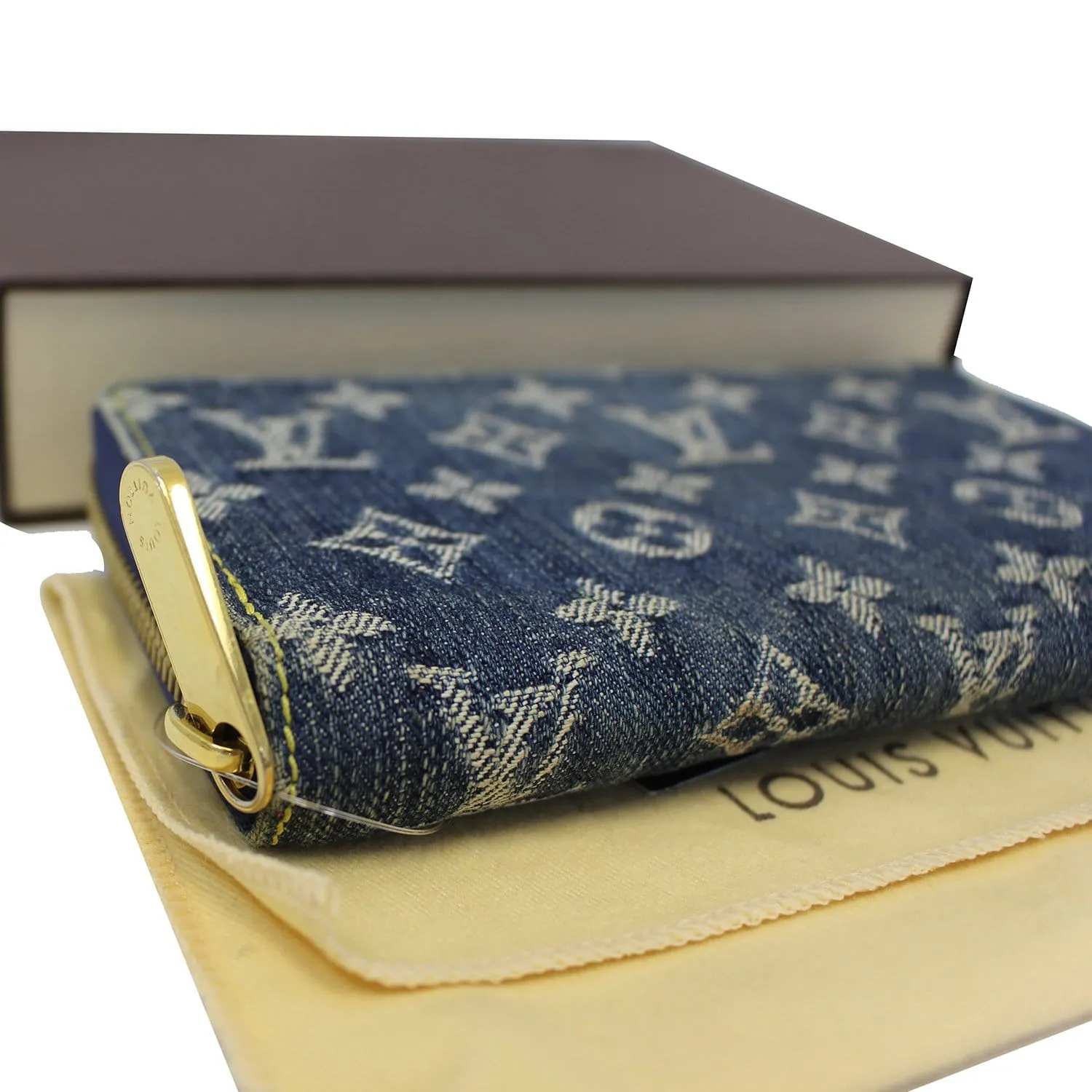 LOUIS VUITTON Blue Denim Monogram Zippy Wallet