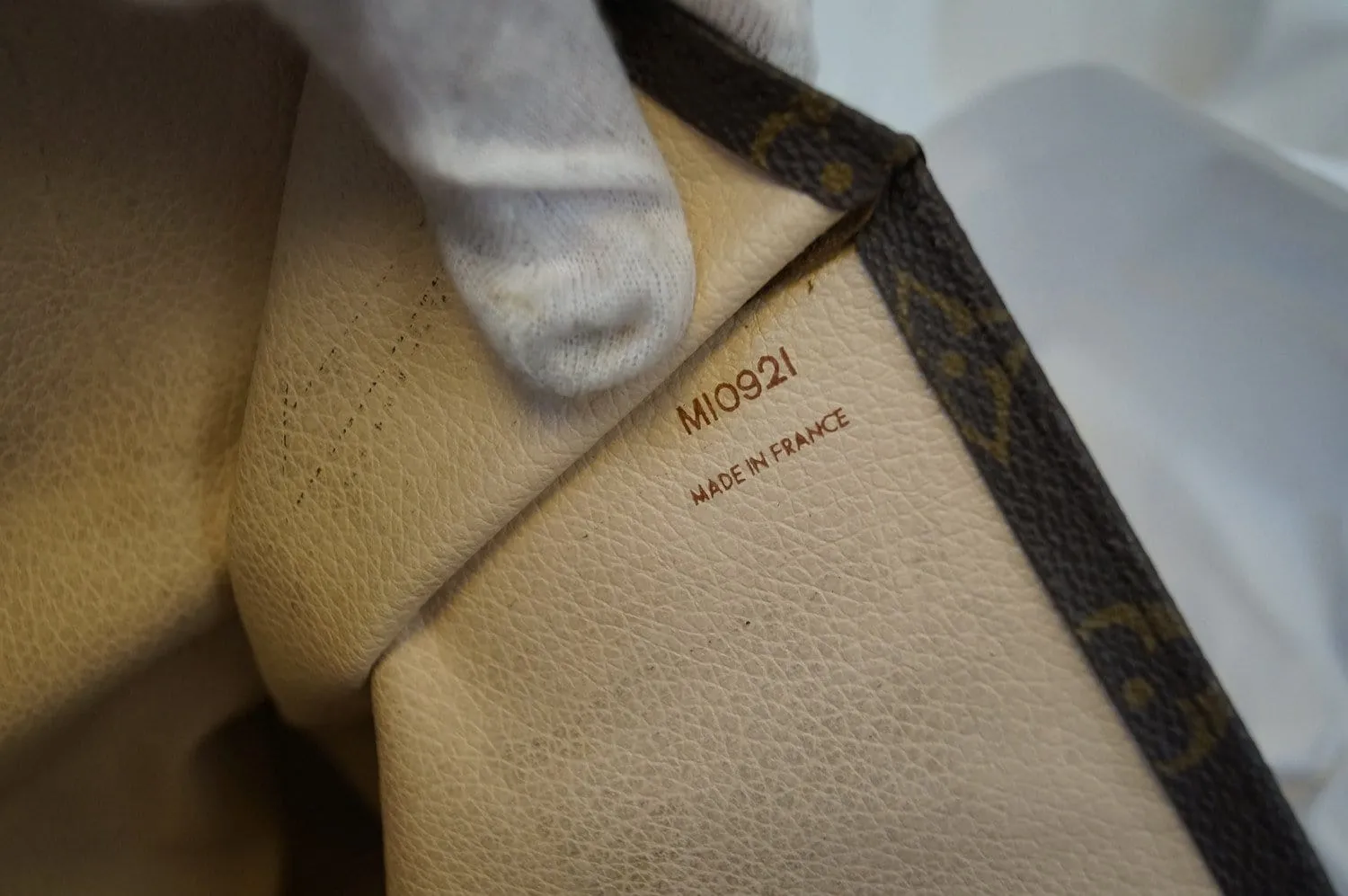 LOUIS VUITTON Monogram Canvas Sac Plat Tote Bag