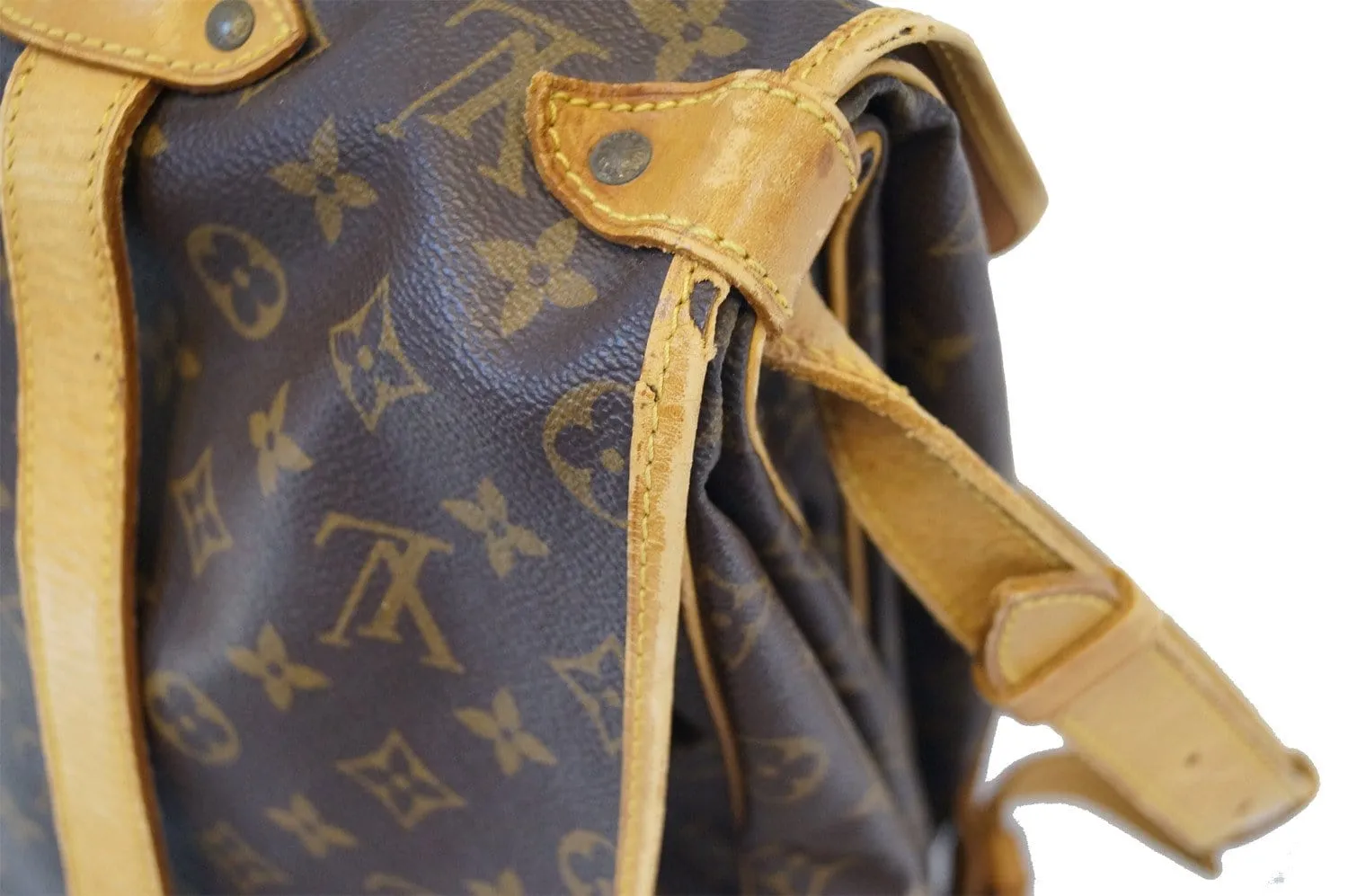 LOUIS VUITTON Monogram Canvas Saumur 43 Shoulder Bag