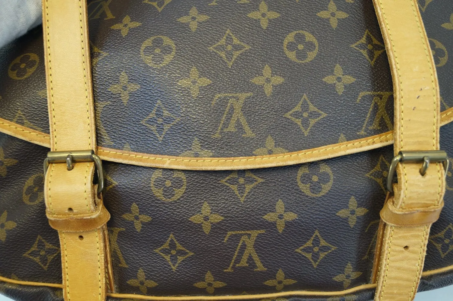 LOUIS VUITTON Monogram Canvas Saumur 43 Shoulder Bag