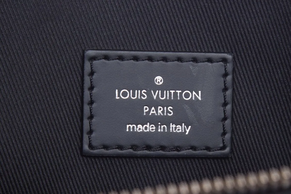 Louis Vuitton Monogram Damier Graffiti Sac Plat Messenger Bag