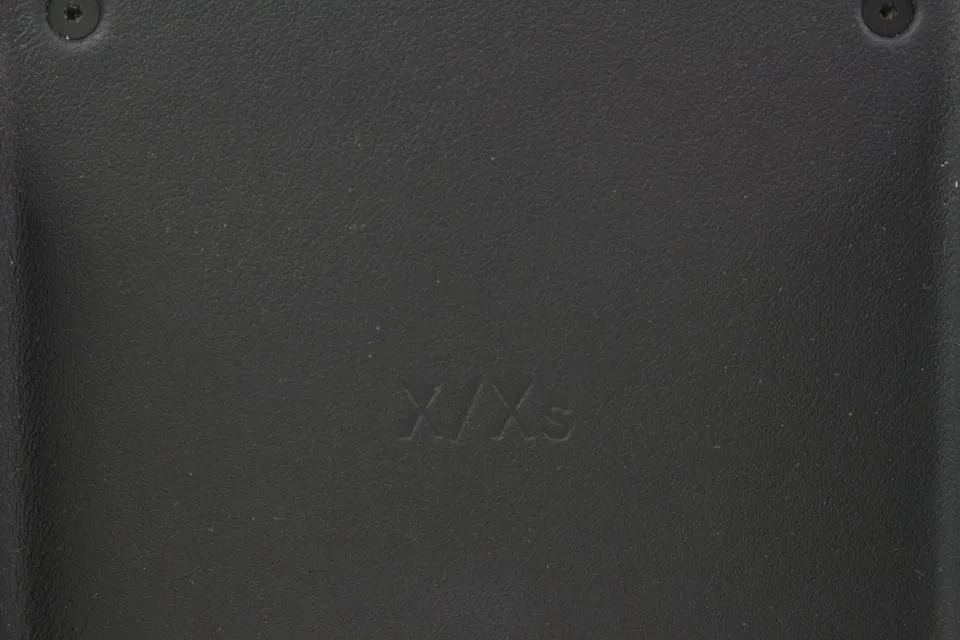Louis Vuitton Monogram Reverse iPhone X or XS Eye Trunk Case Mobile Phone 30lk321s