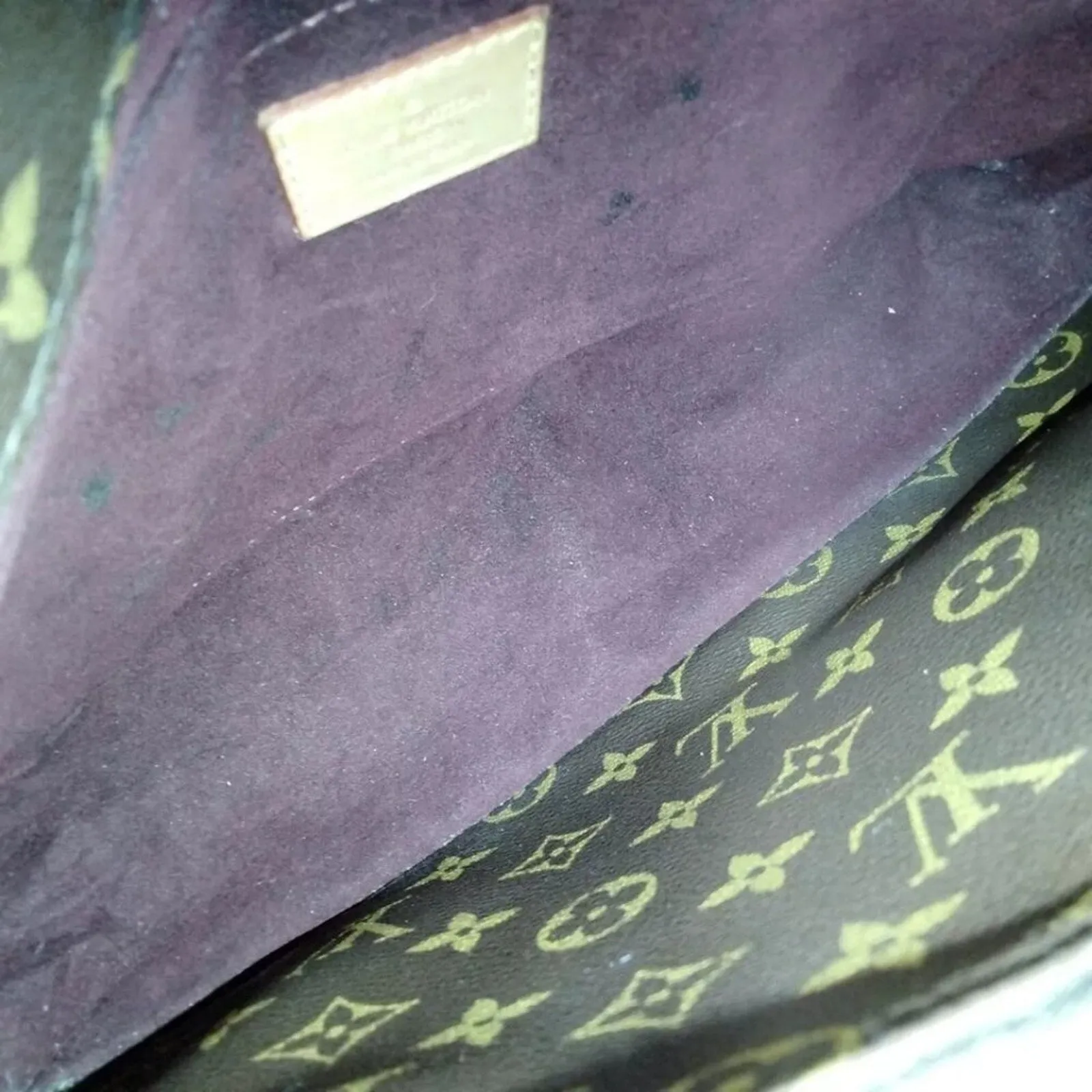Louis Vuitton Montaigne MM Brown Monogram Hand Bag