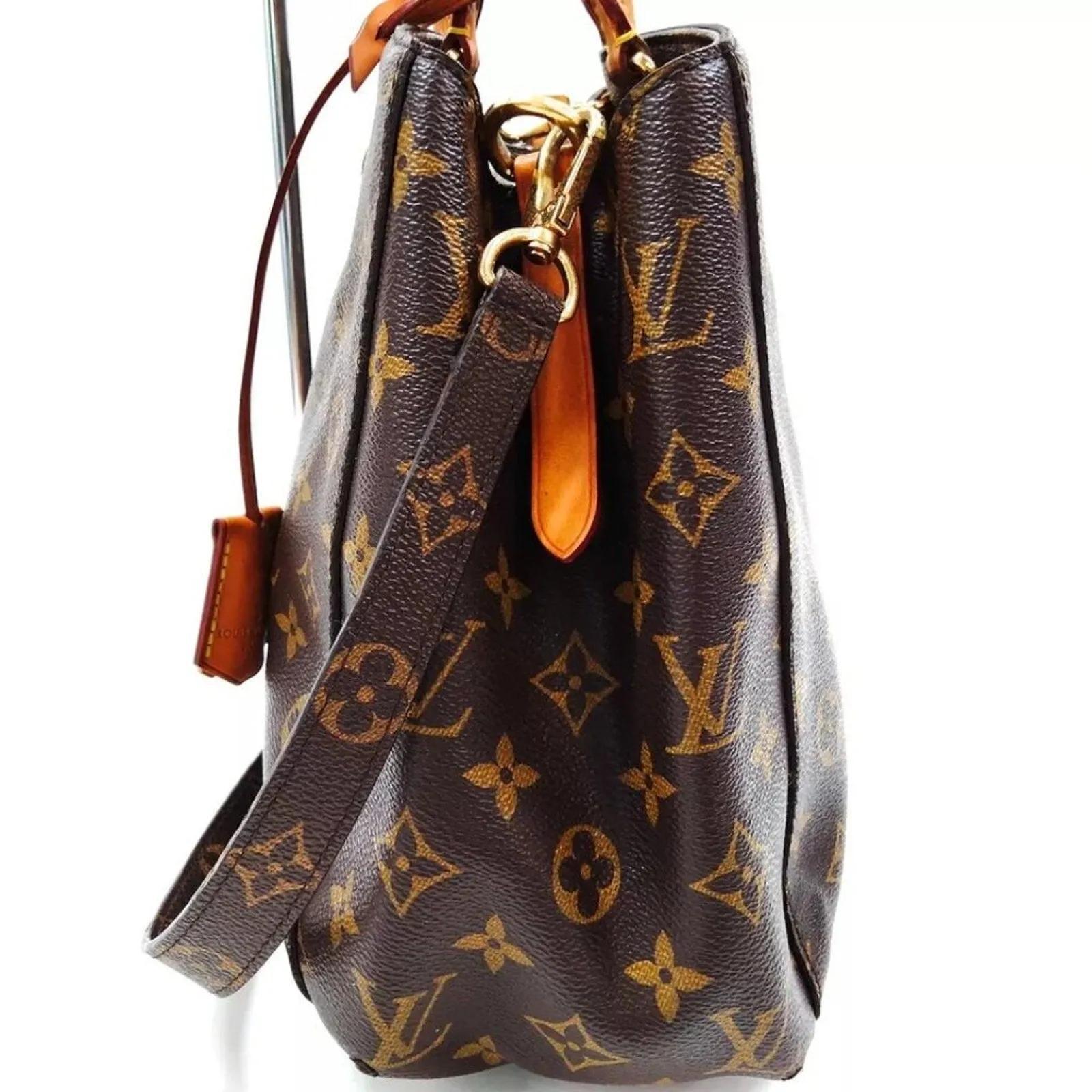 Louis Vuitton Montaigne MM Brown Monogram Hand Bag