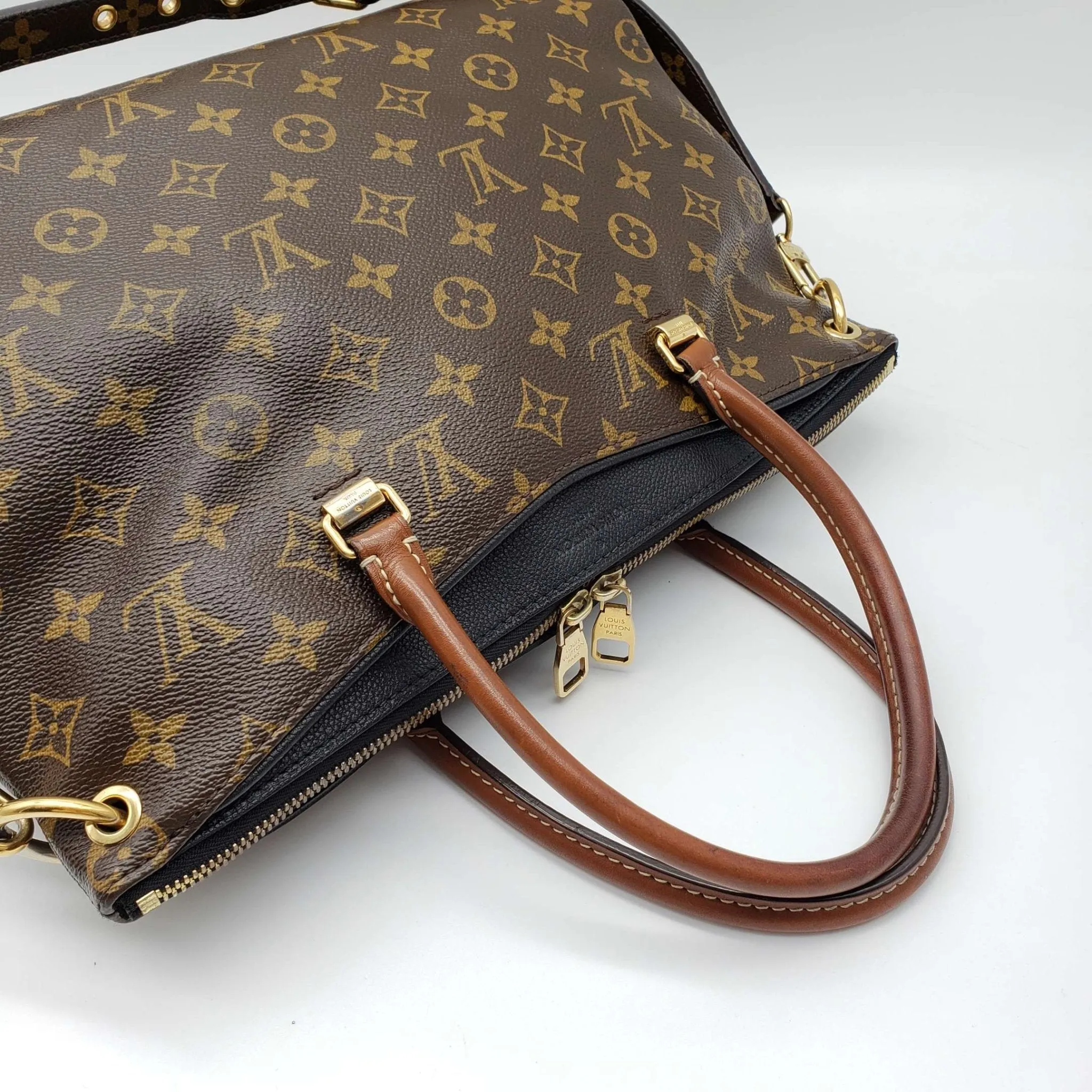 Louis Vuitton Pallas MM Monogram Shoulder Bag