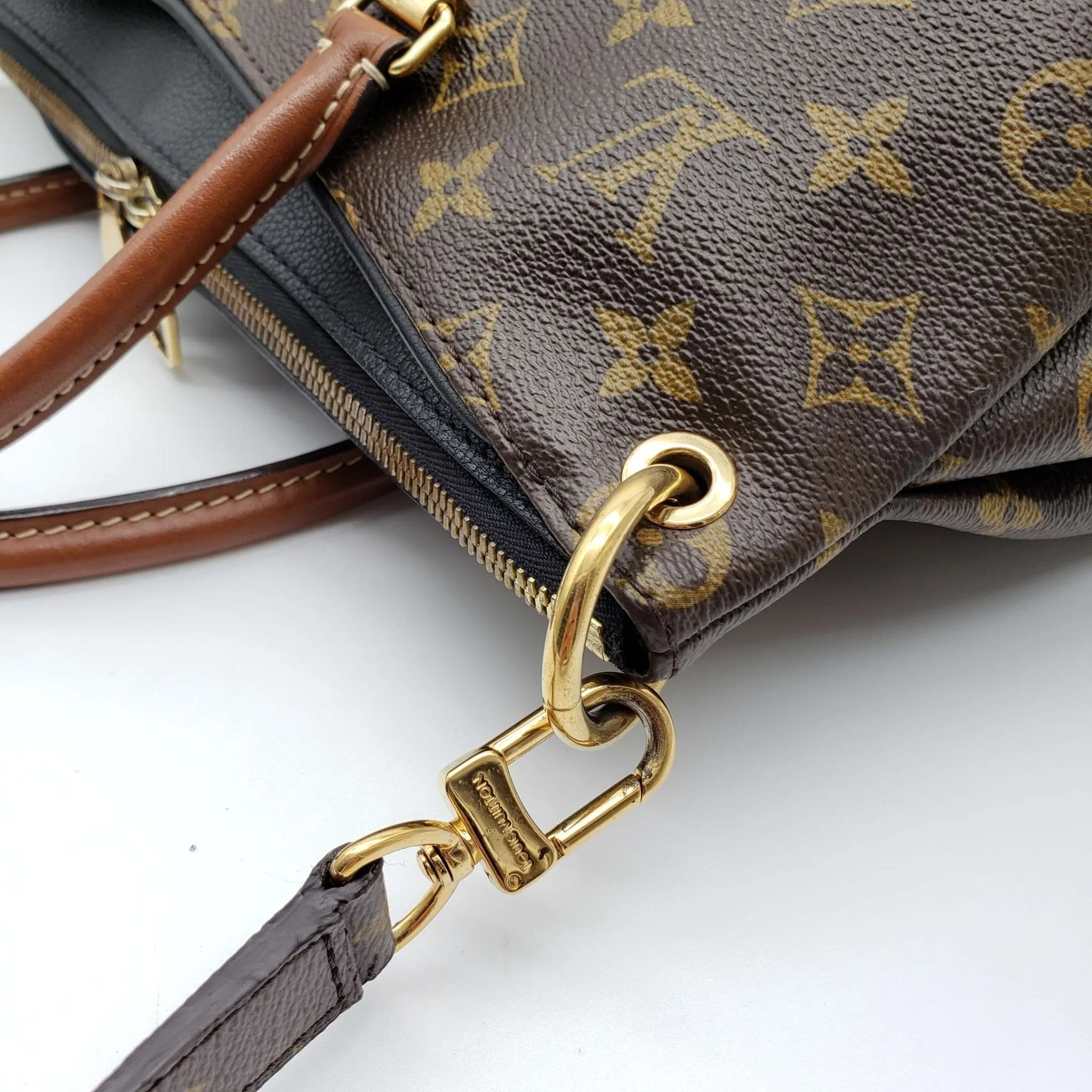 Louis Vuitton Pallas MM Monogram Shoulder Bag