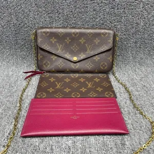 Louis Vuitton Pochette Felice W/Pouch Monogram Leather Bag