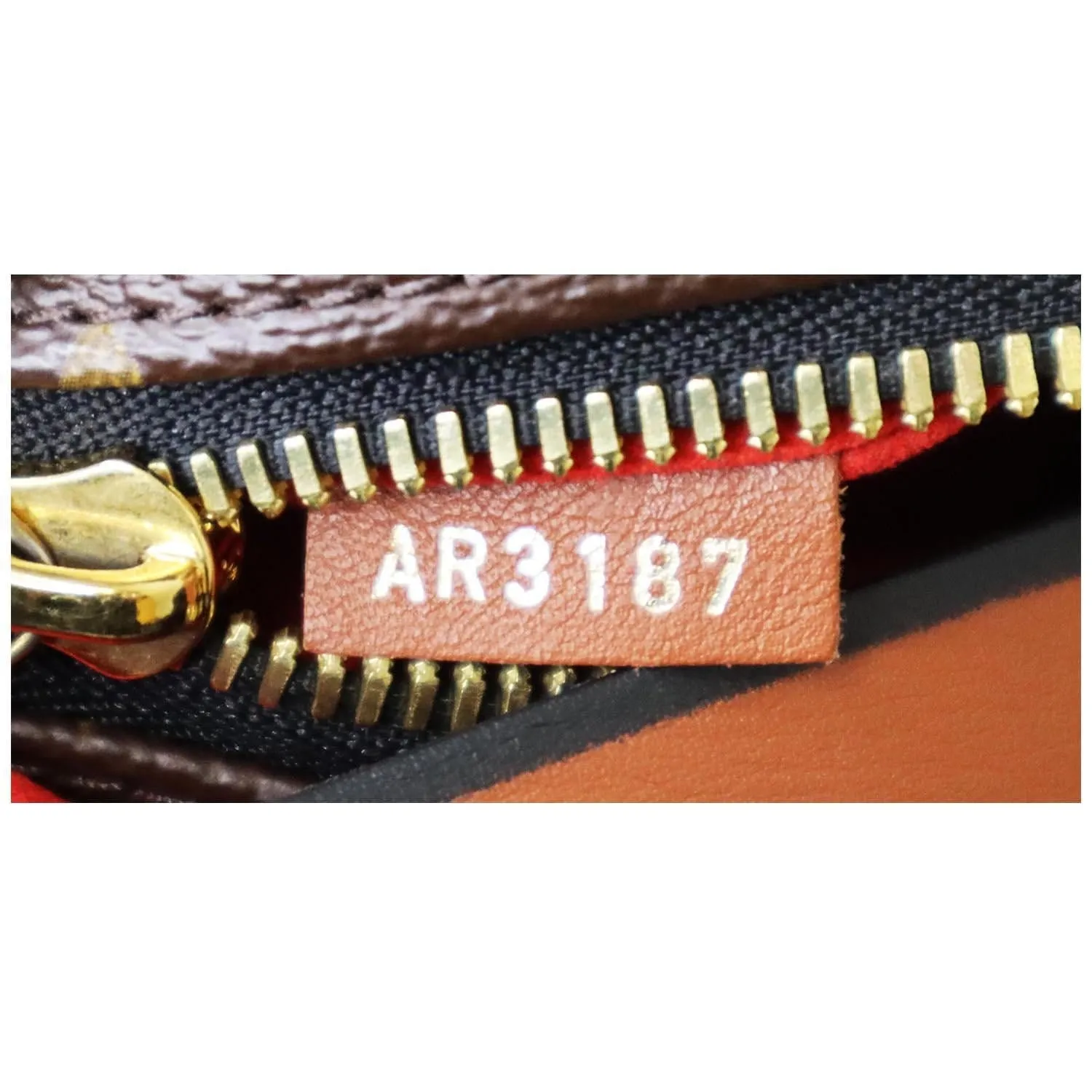 LOUIS VUITTON Tuileries Besace Monogram Canvas Shoulder Bag Caramel