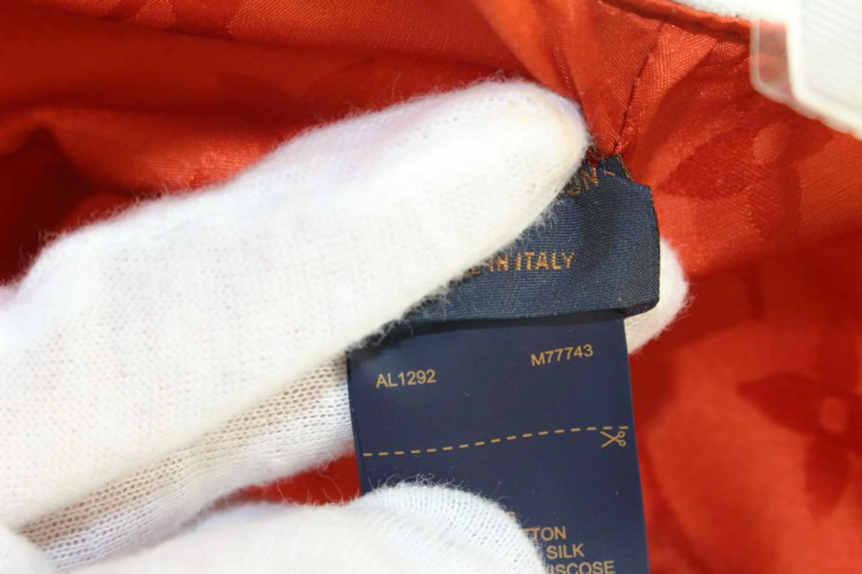 Louis Vuitton White x Terracotta Match Cap Easy Ou Pas Hat 18LZ517S